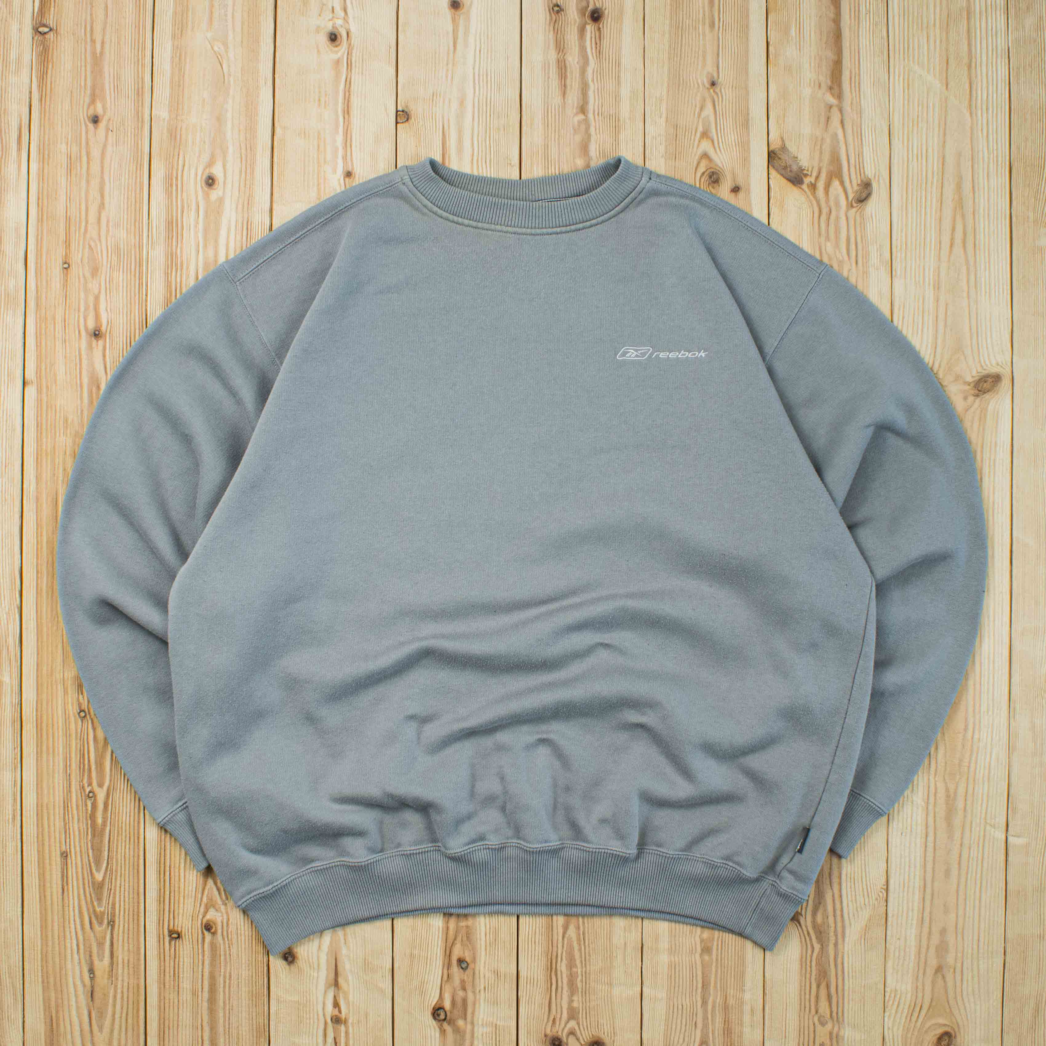 (L) Vintage Reebok Essential Embroidered Sweatshirt