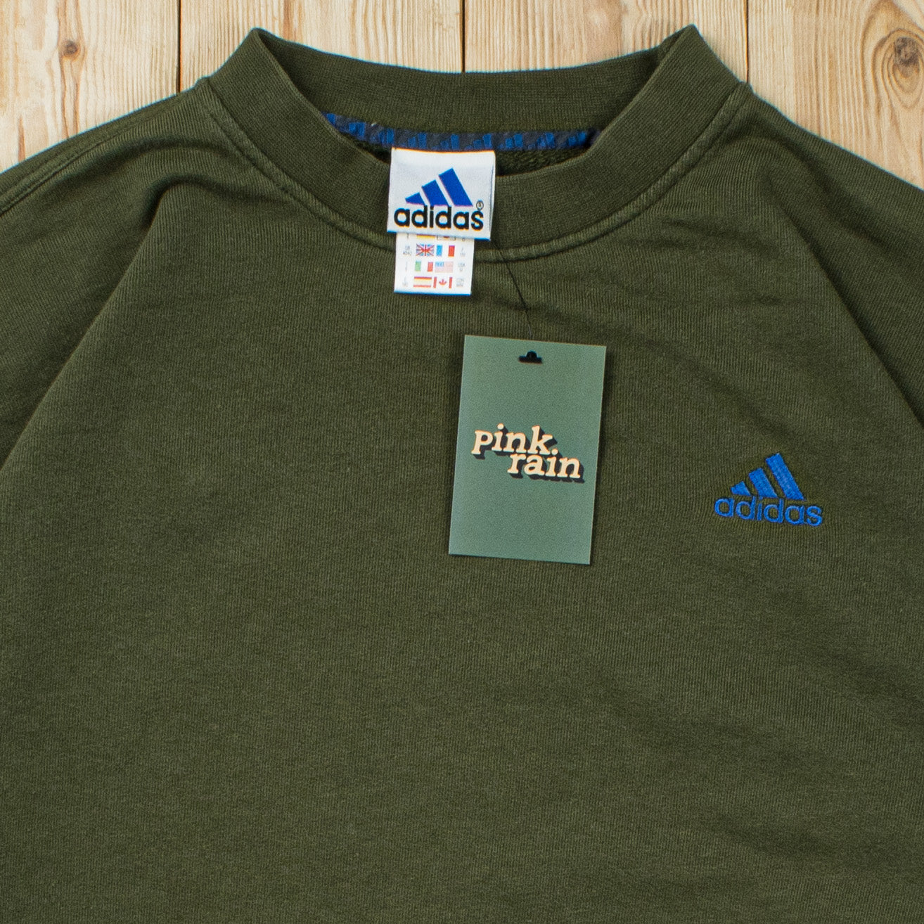 (M) Vintage Adidas Essential Embroidered Sweatshirt