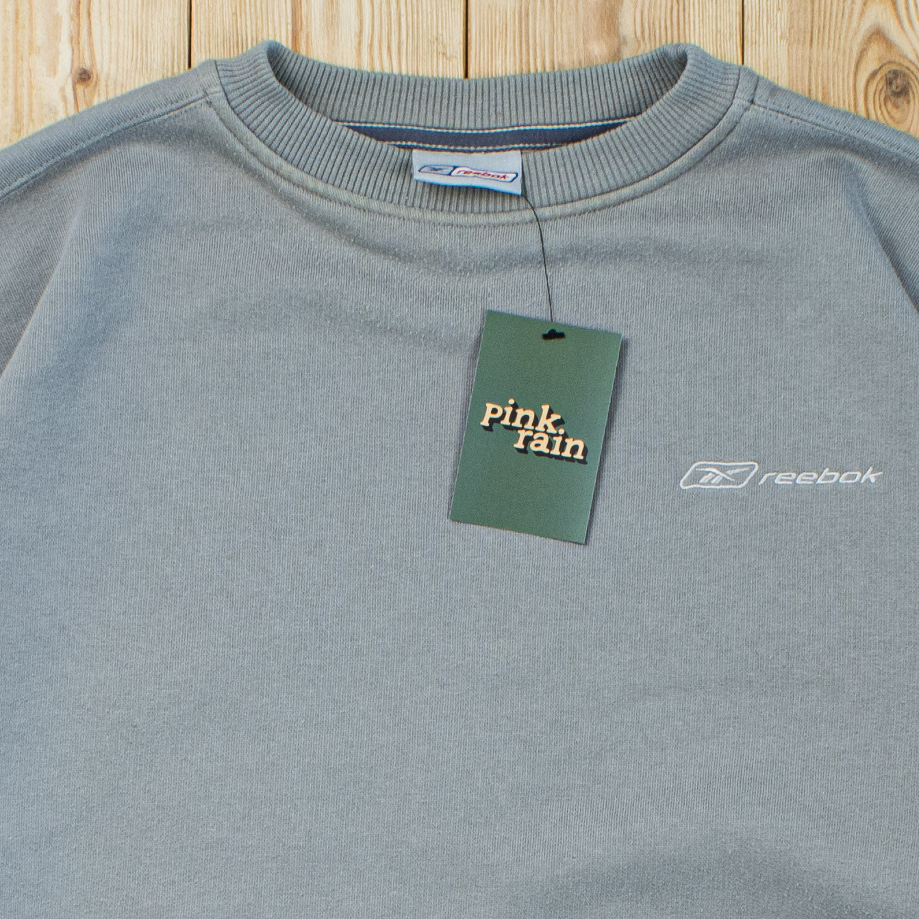 (L) Vintage Reebok Essential Embroidered Sweatshirt