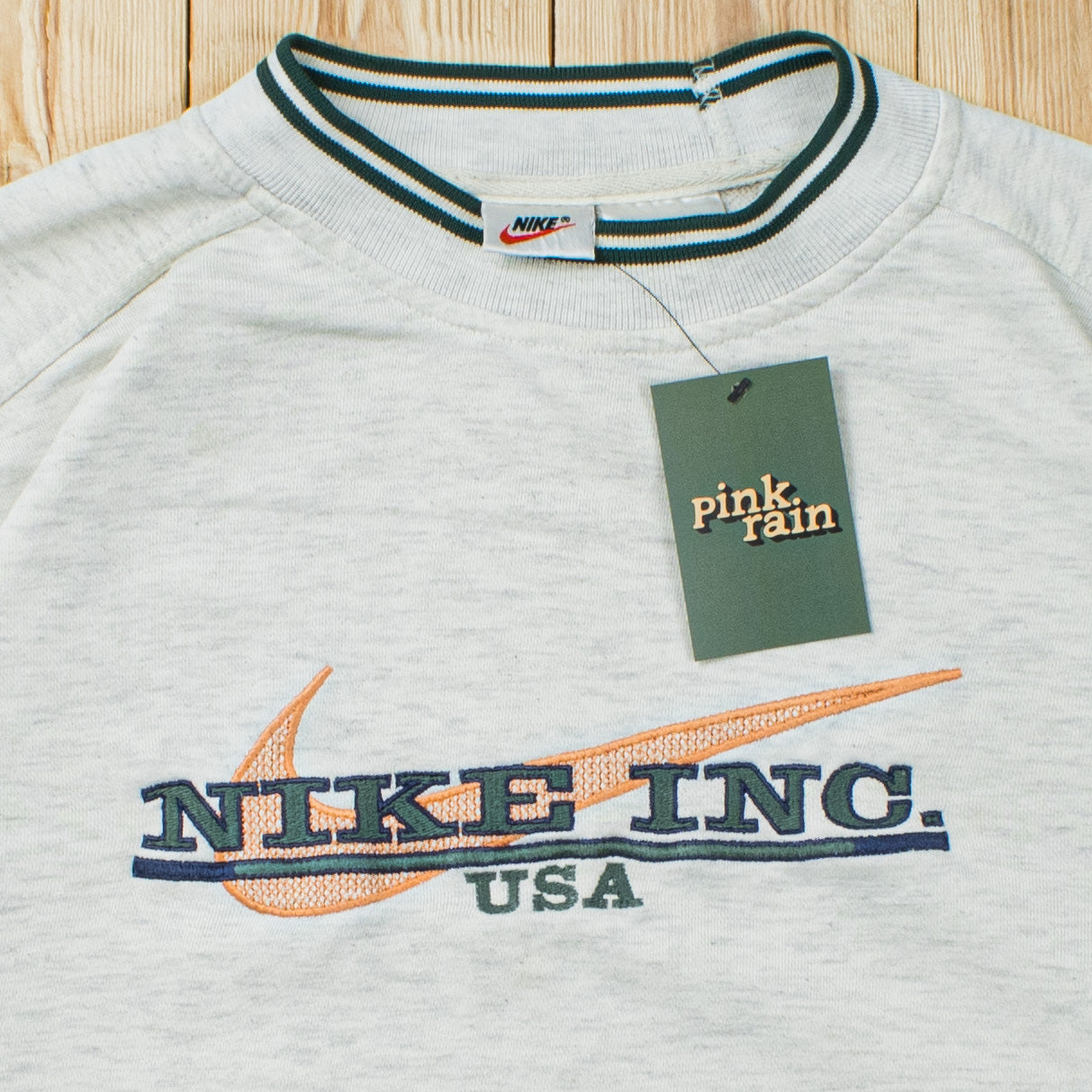 (L) Vintage Nike Inc USA Embroidered Sweatshirt