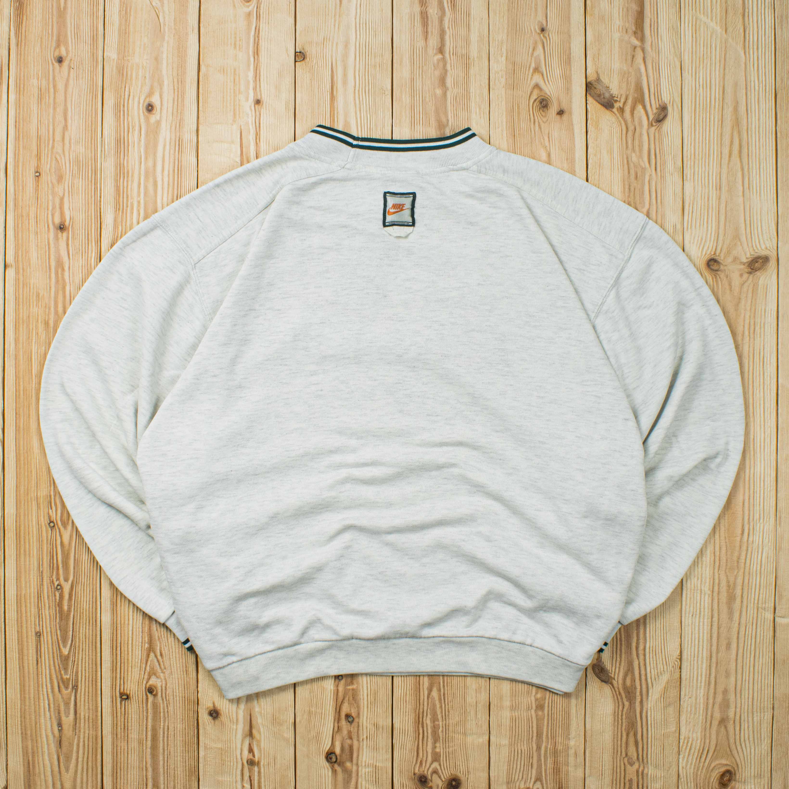 (L) Vintage Nike Inc USA Embroidered Sweatshirt