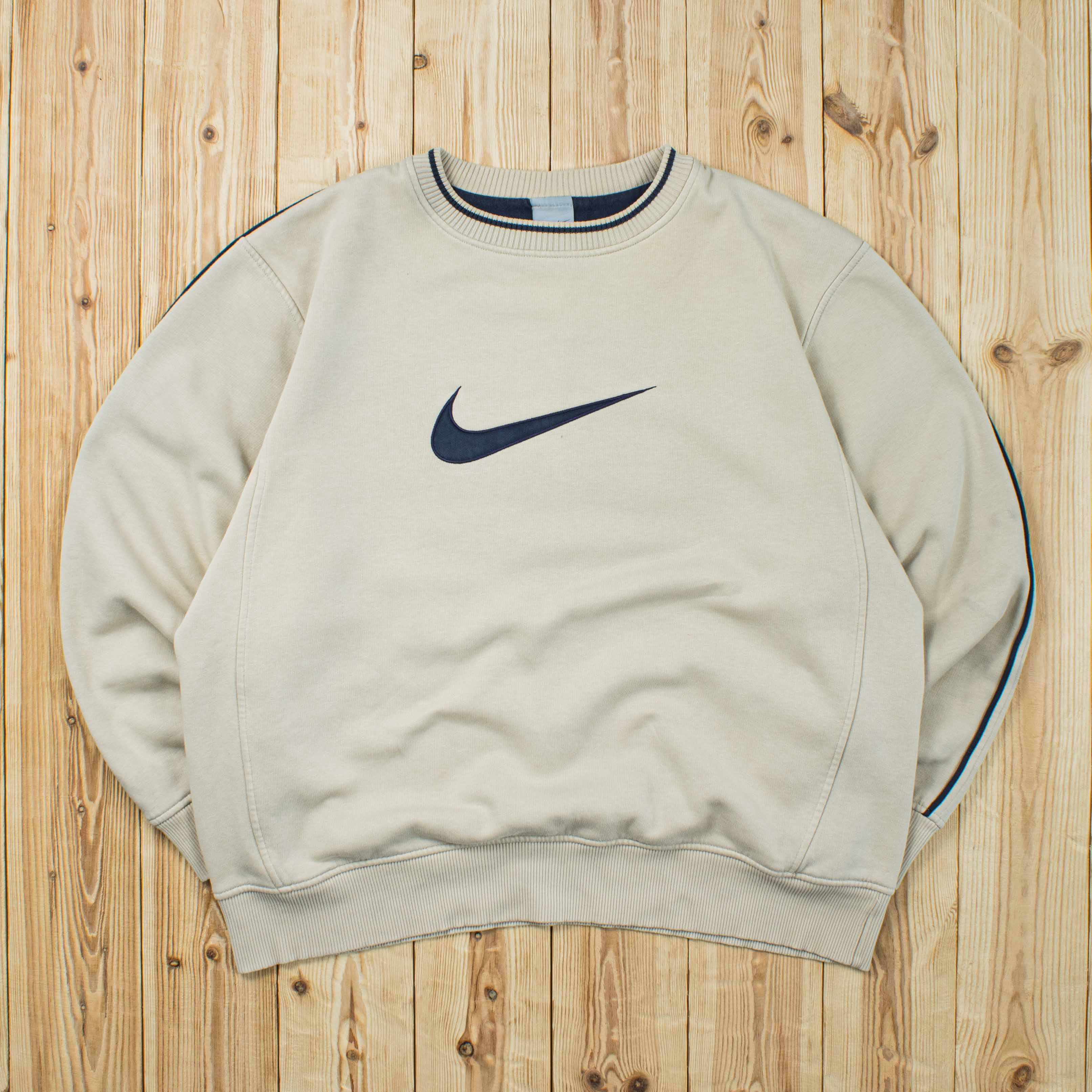 (L) Vintage Nike Swoosh Embroidered Sweatshirt