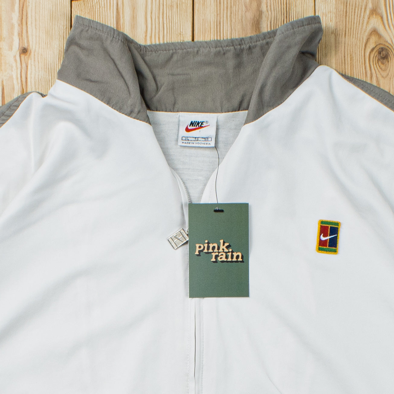 (XL) Vintage Nike Essential Embroidered Jacket