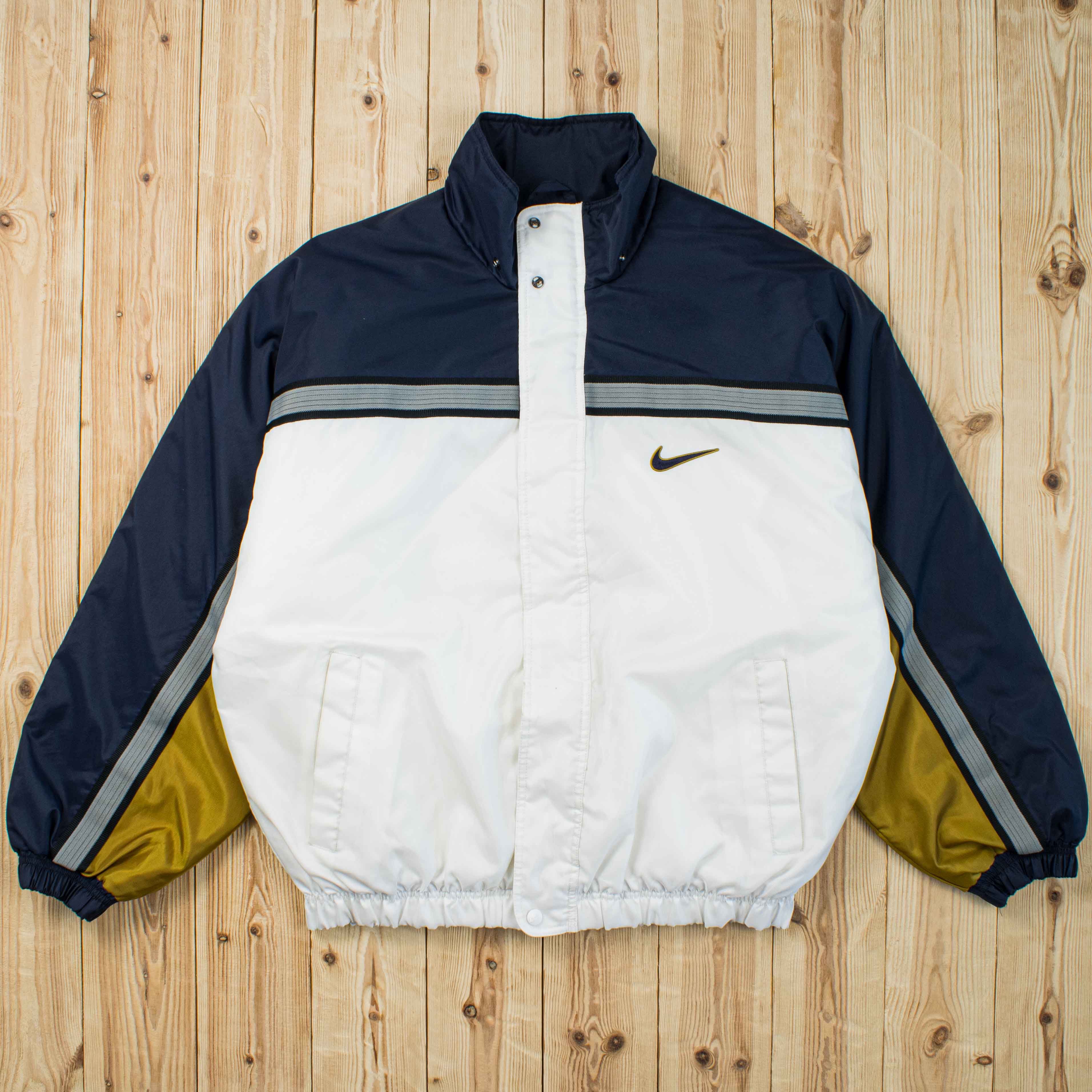 (M) Vintage Nike Essential Embroidered Puffer Jacket