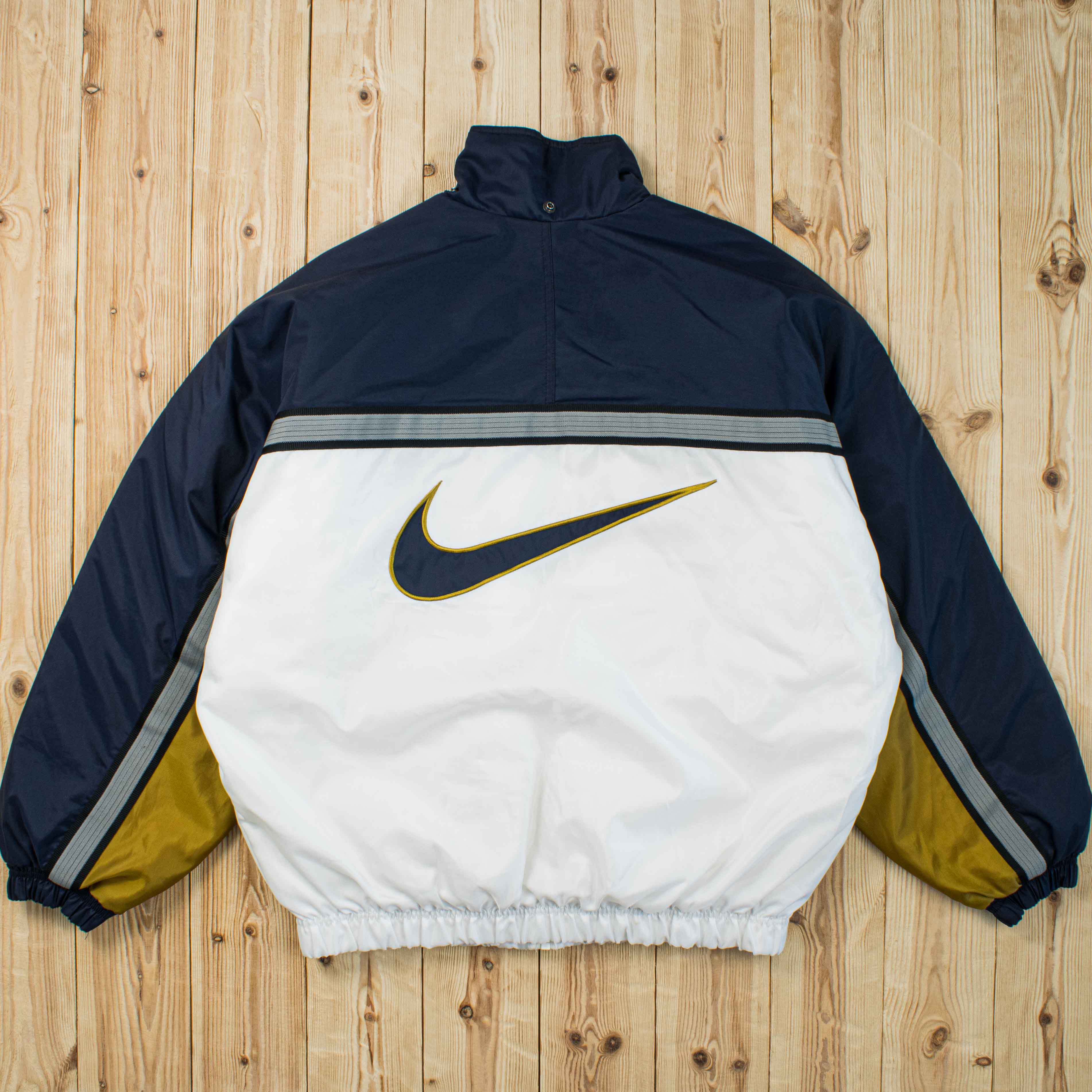 (M) Vintage Nike Essential Embroidered Puffer Jacket
