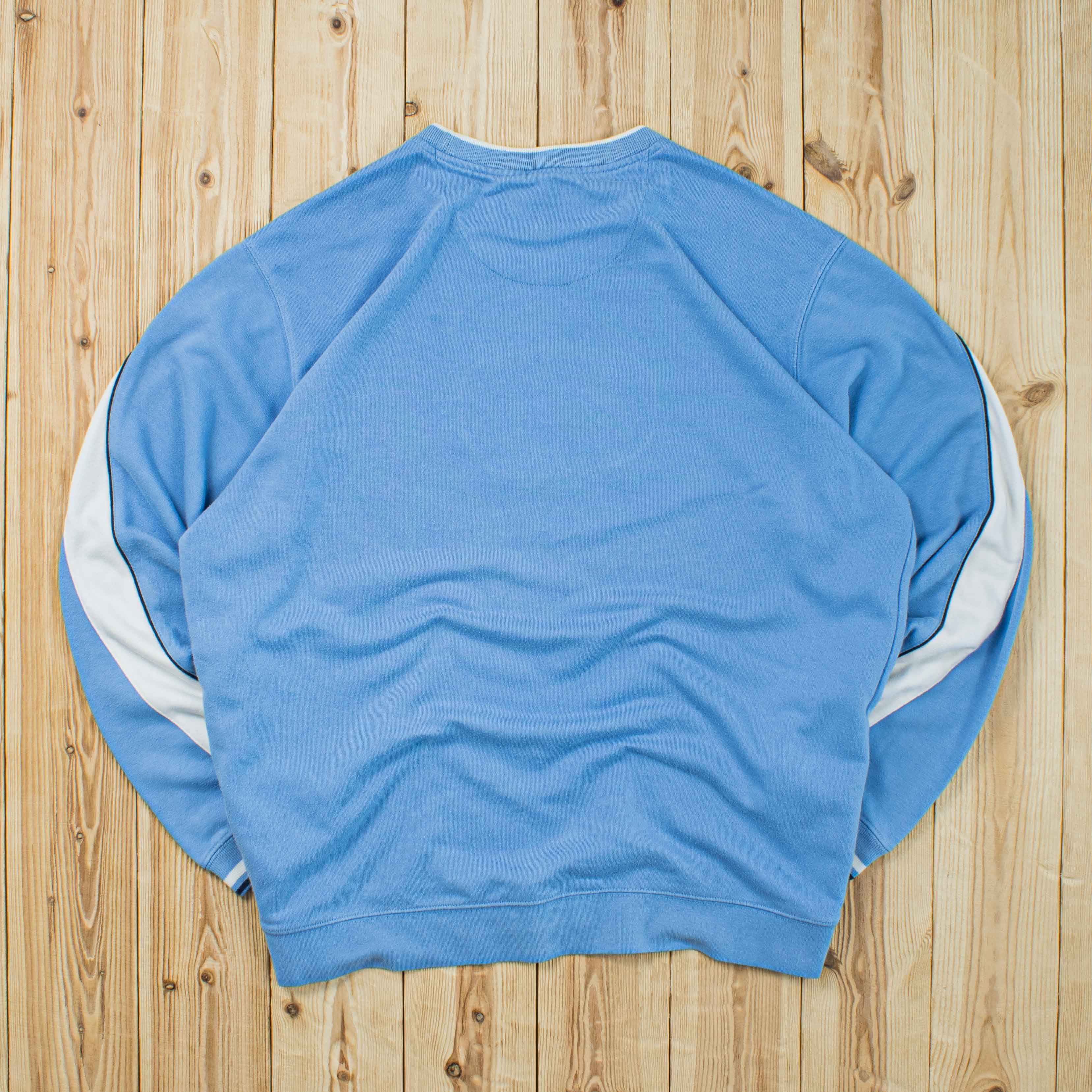 (L) Vintage Nike Spell Out Embroidered Sweatshirt