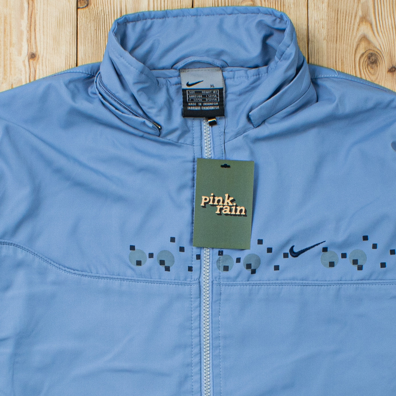 (M) Vintage Nike Essential Embroidered Jacket