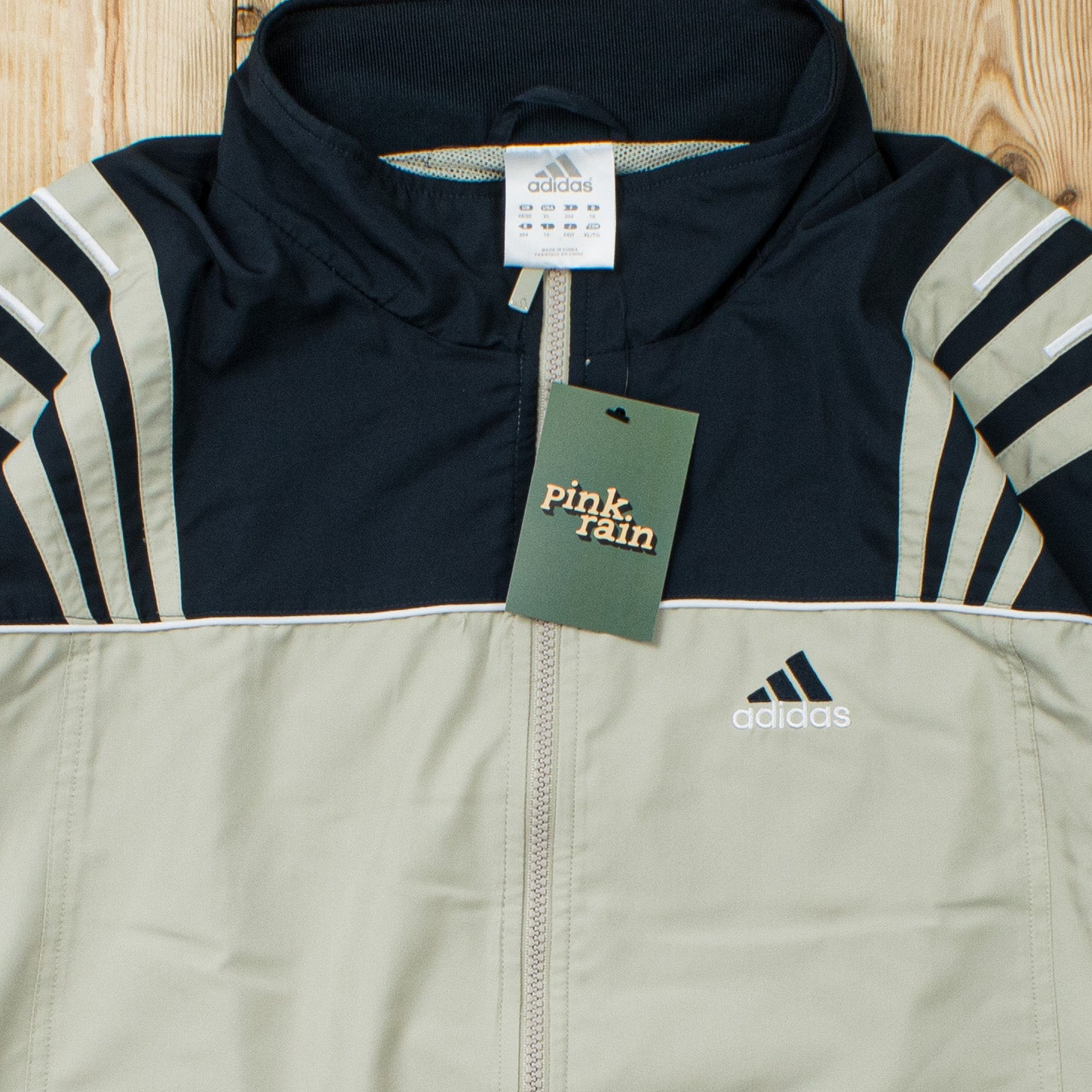 (XL) Vintage Adidas Essential Embroidered Jacket