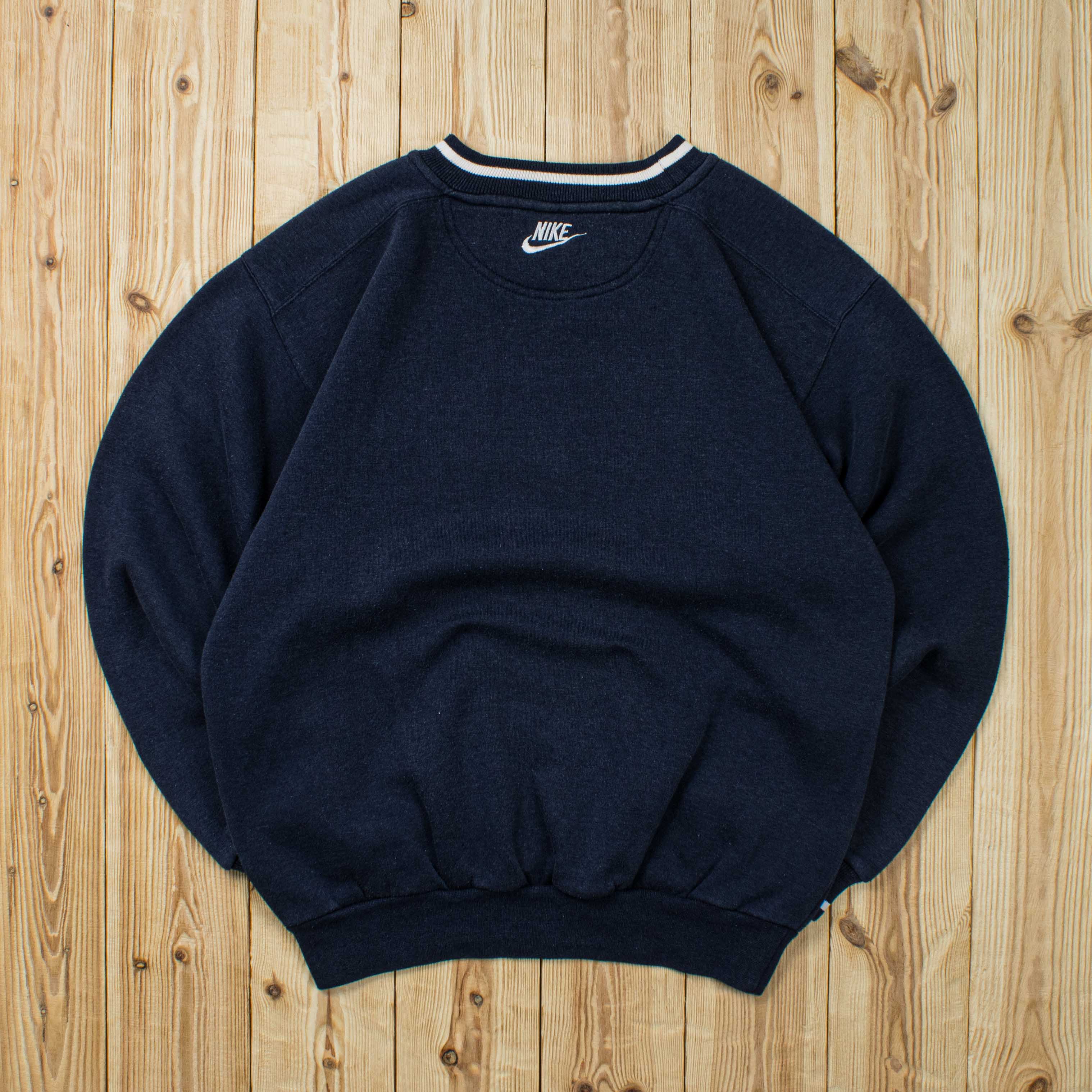 (S/M) Vintage Nike Spell Out Embroidered Sweatshirt