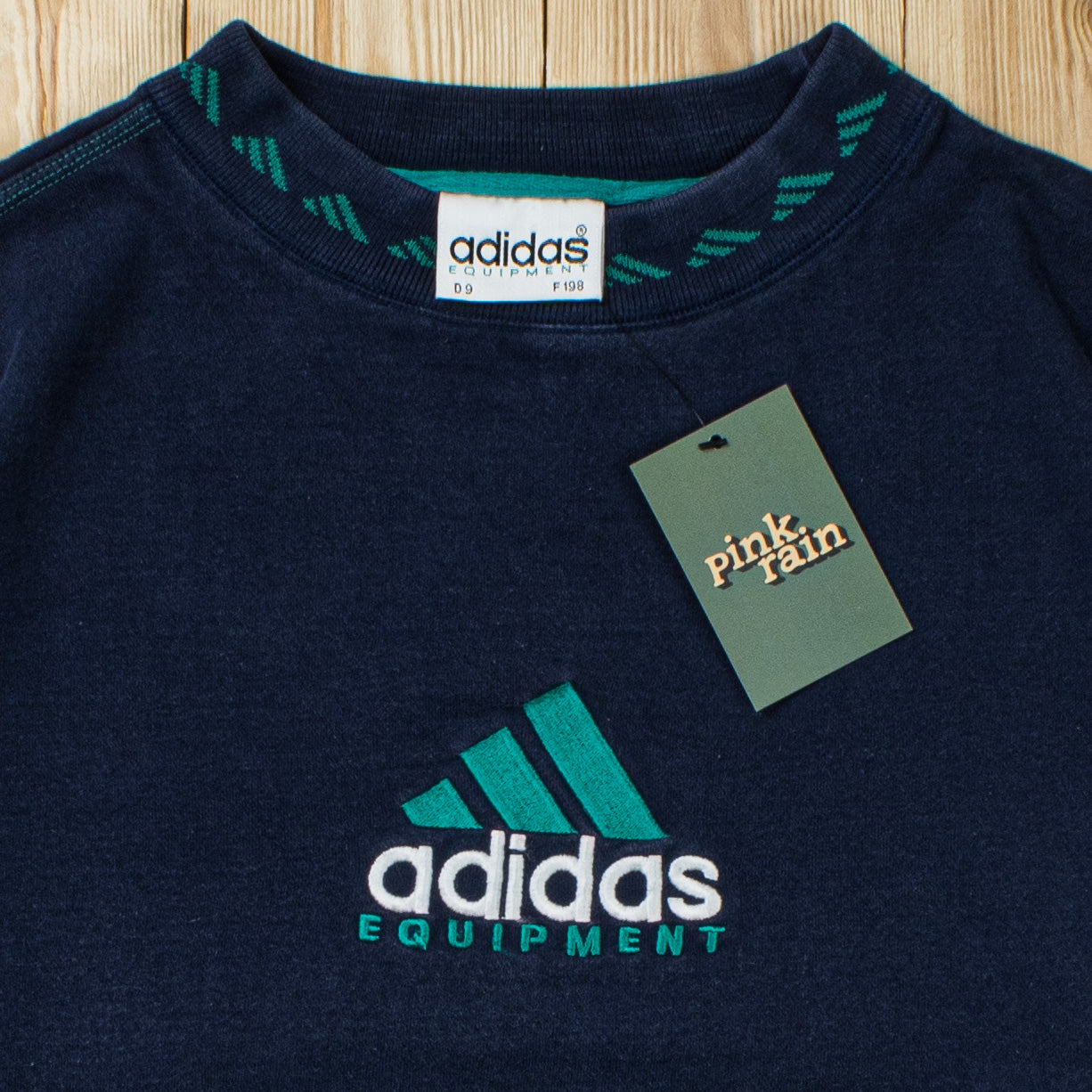 (L) Vintage Adidas Equipment Embroidered Sweatshirt