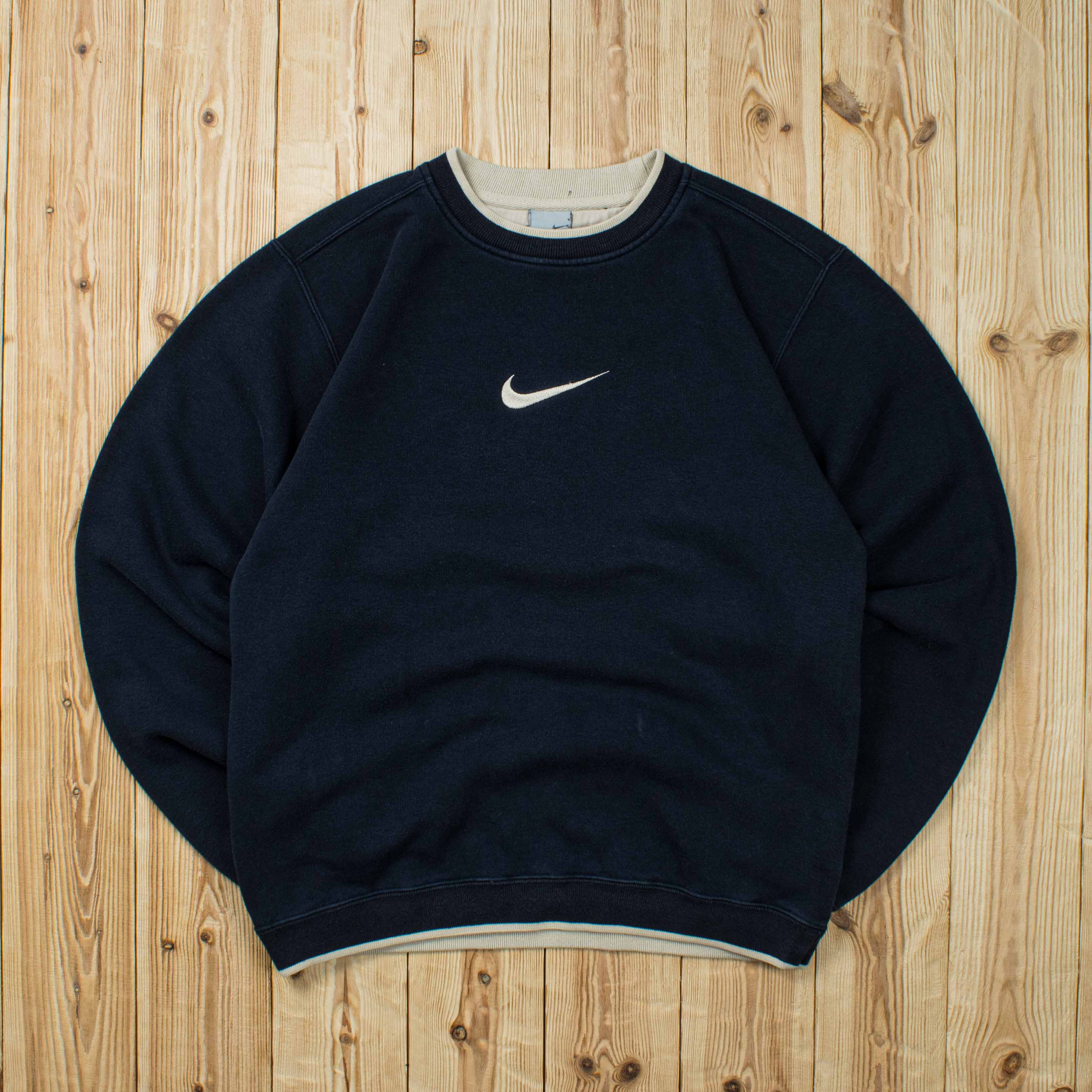 (S) Vintage Nike Swoosh Embroidered Sweatshirt