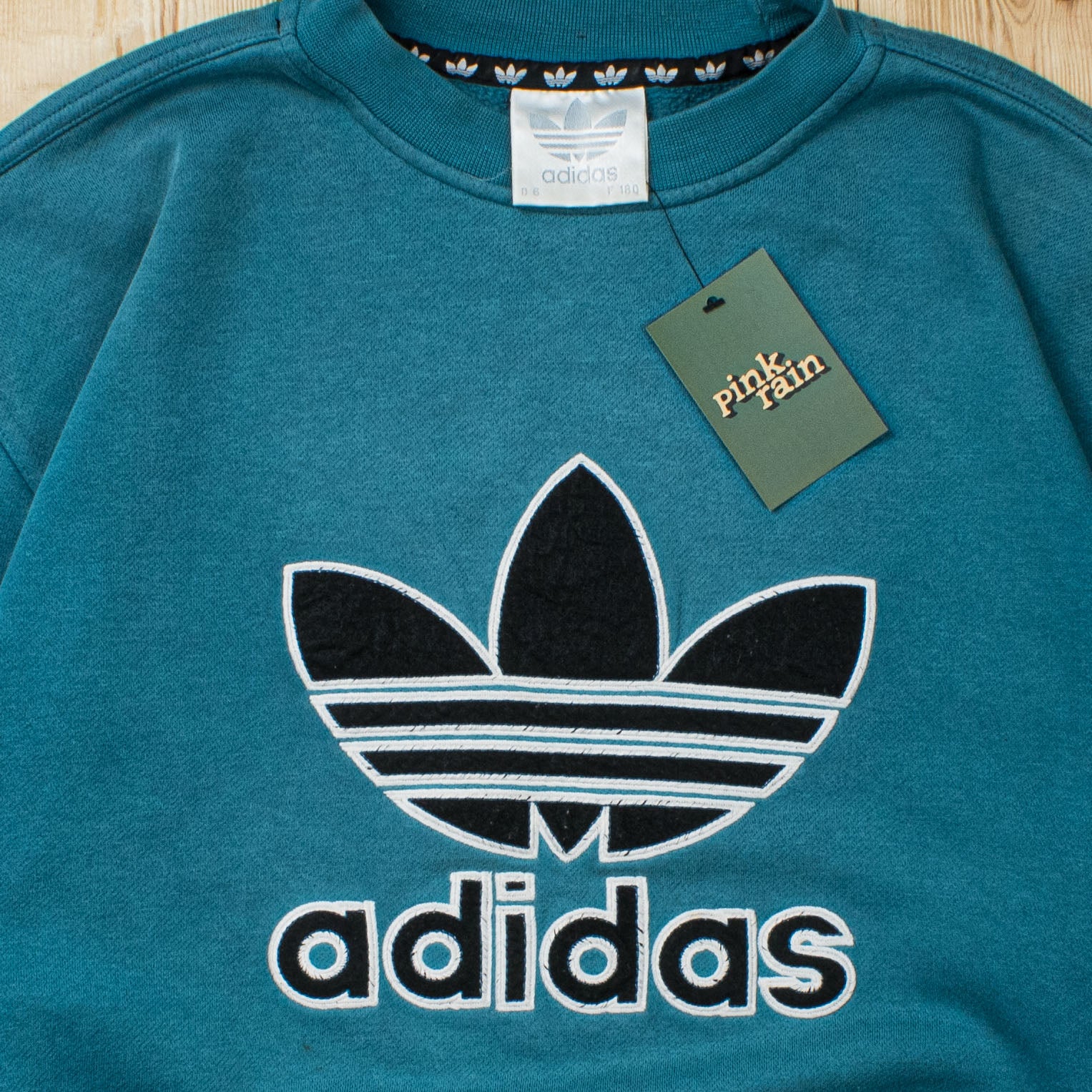 (L) Vintage Adidas Embroidered Sweatshirt