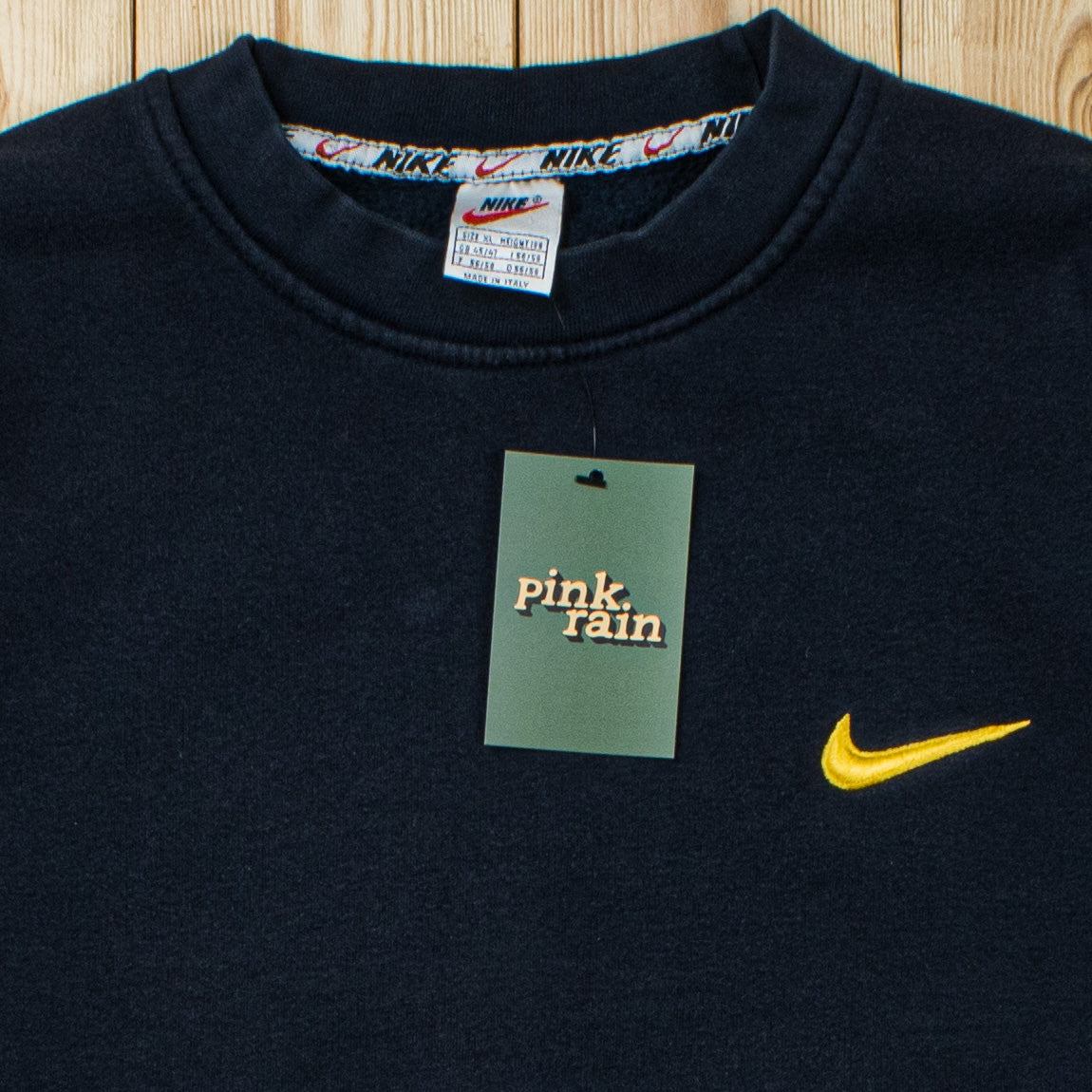 (L) Vintage Nike Essential Embroidered Sweatshirt