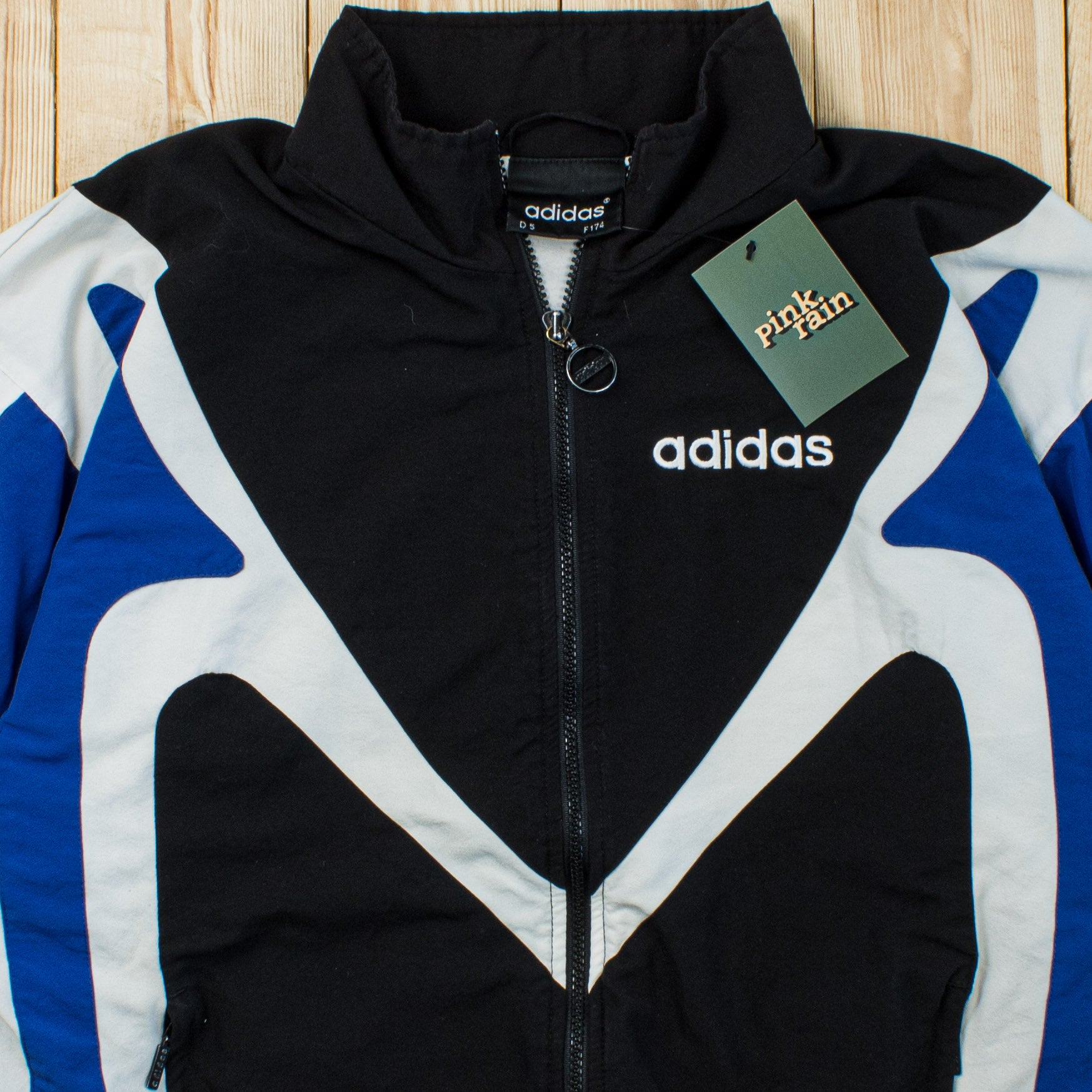 (M) Vintage Adidas Essential Embroidered Jacket