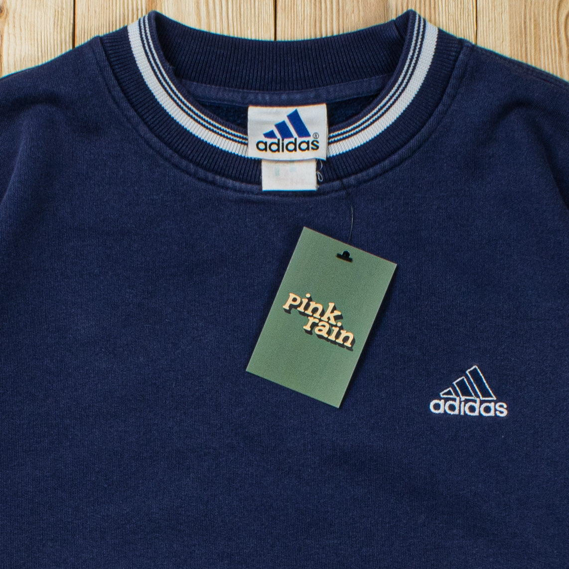(M) Vintage Adidas Essential Embroidered Sweatshirt