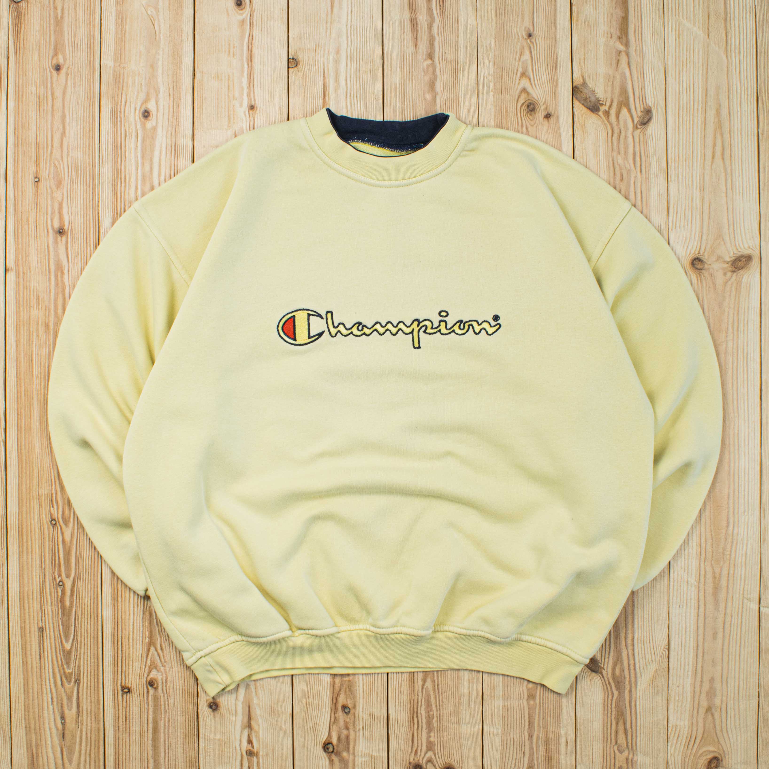 (L) Vintage Champion Spell Out Embroidered Sweatshirt