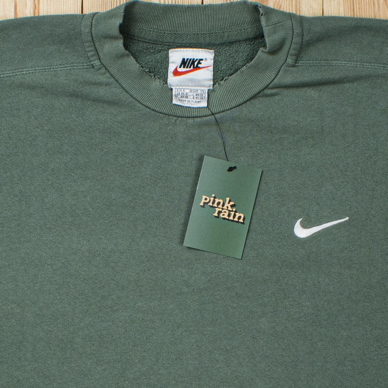 (M) Vintage Nike Essential Embroidered Sweatshirt