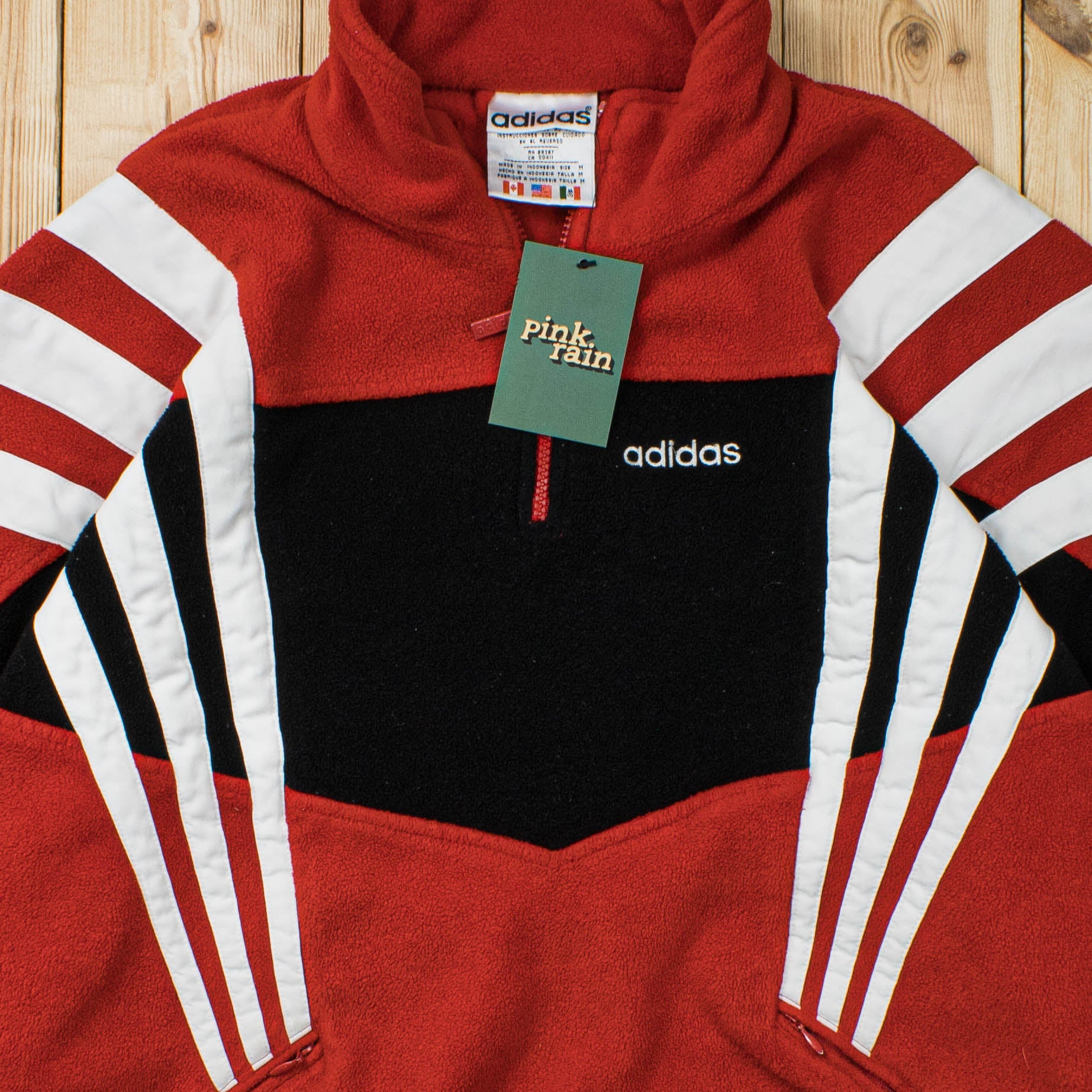 (M) Vintage Adidas Essential Embroidered Fleece Quarter-Zip Sweatshirt