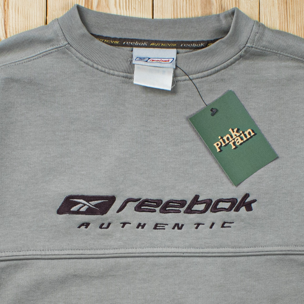 (S) Vintage Reebok Authentic Embroidered Sweatshirt