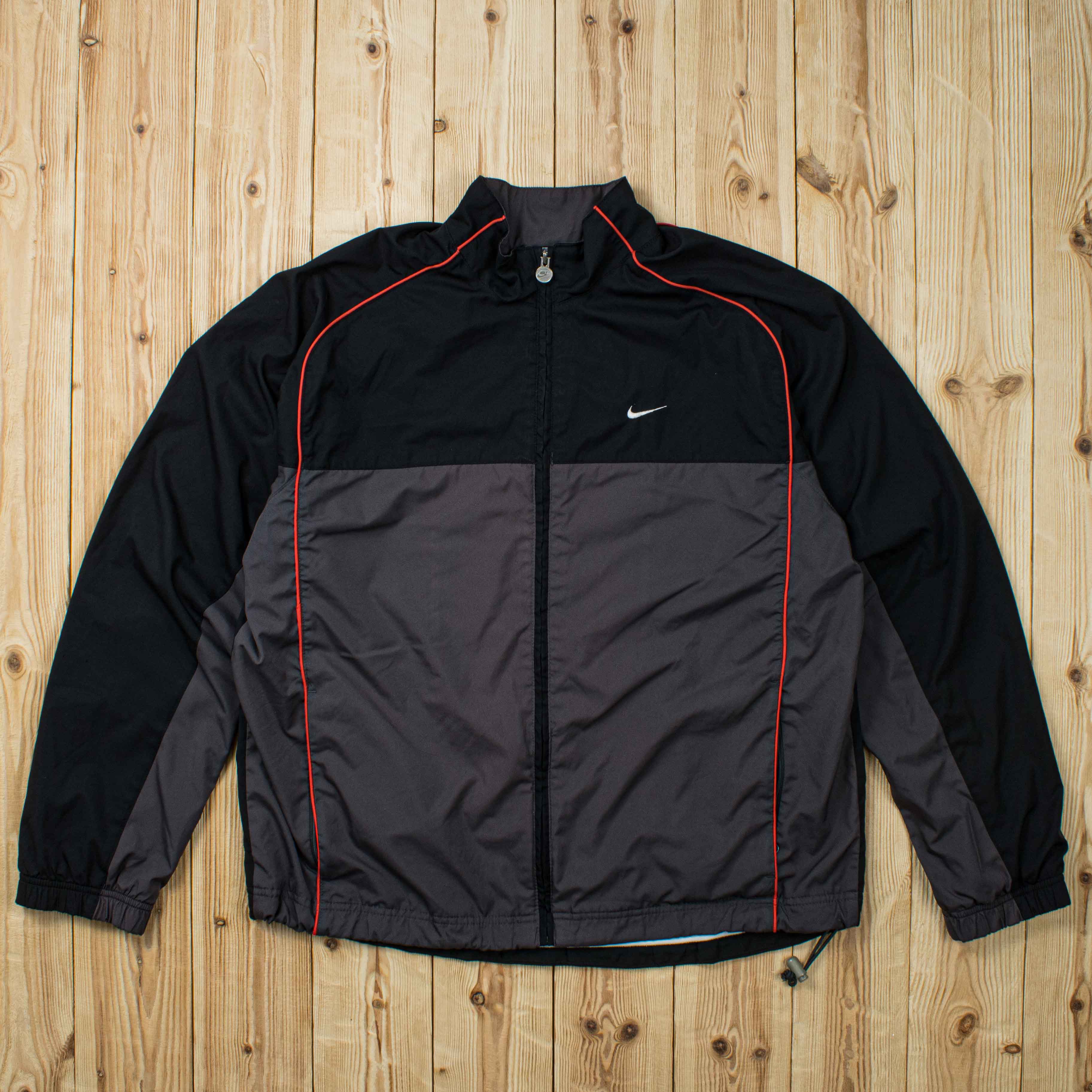 (M) Vintage Nike Essential Embroidered Jacket