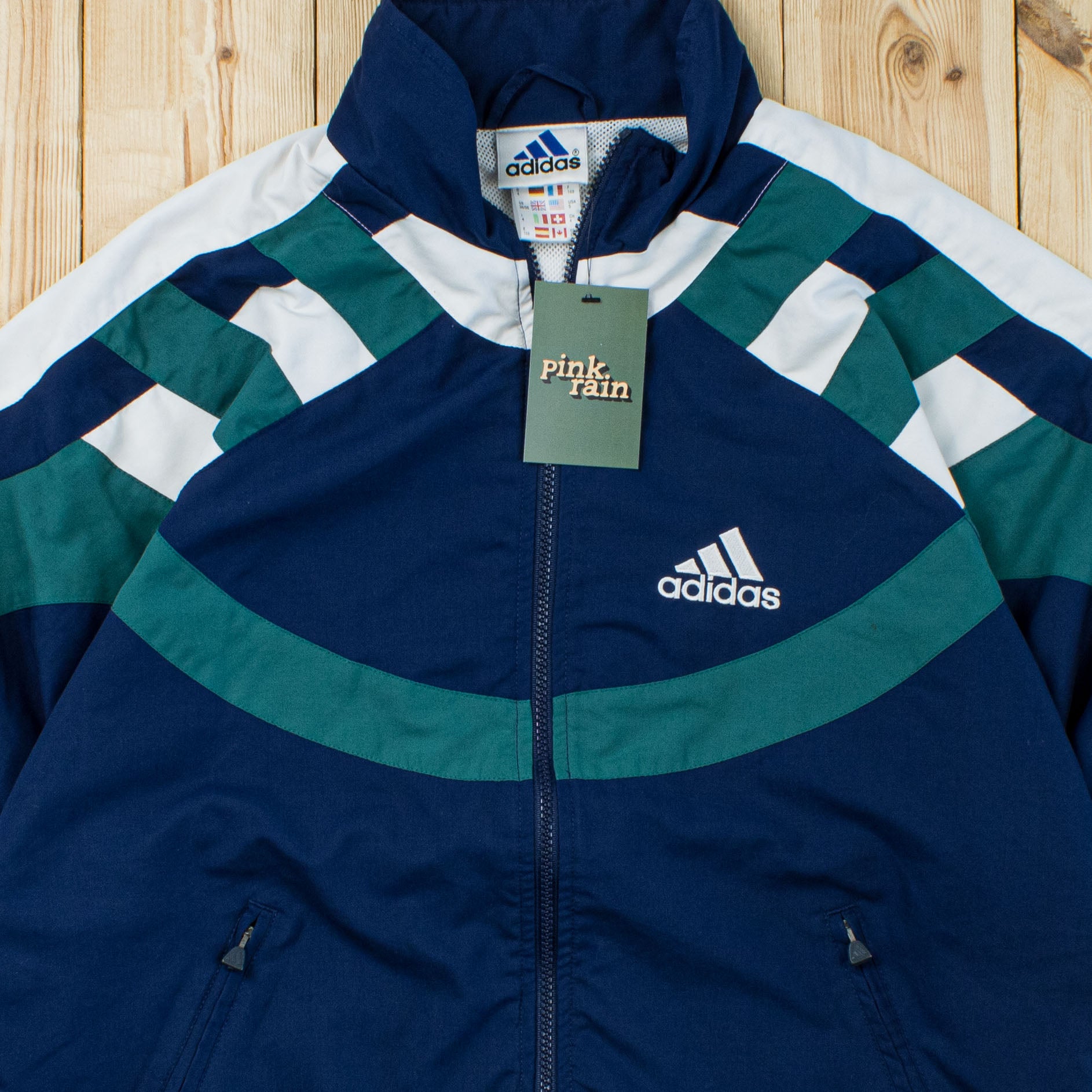 (M) Vintage Adidas Essential Embroidered Jacket