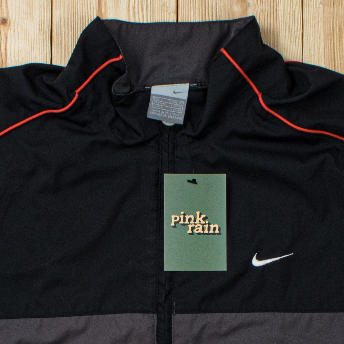 (M) Vintage Nike Essential Embroidered Jacket