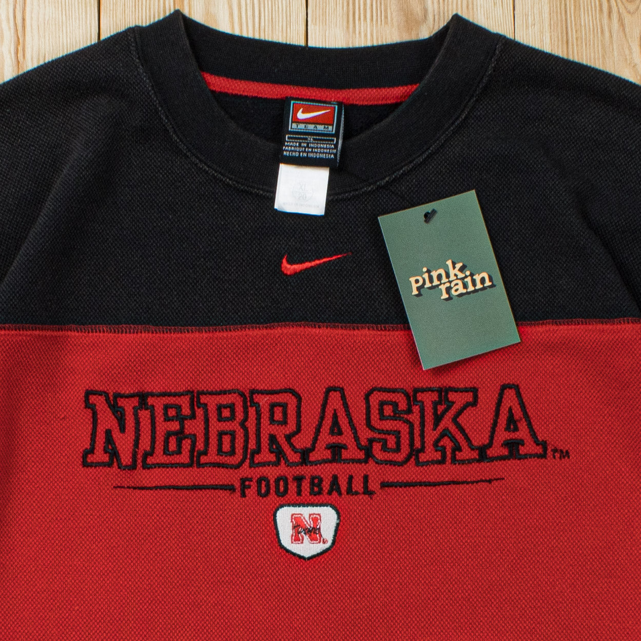 (S) Vintage Nike Nebraska Football Embroidered Sweatshirt