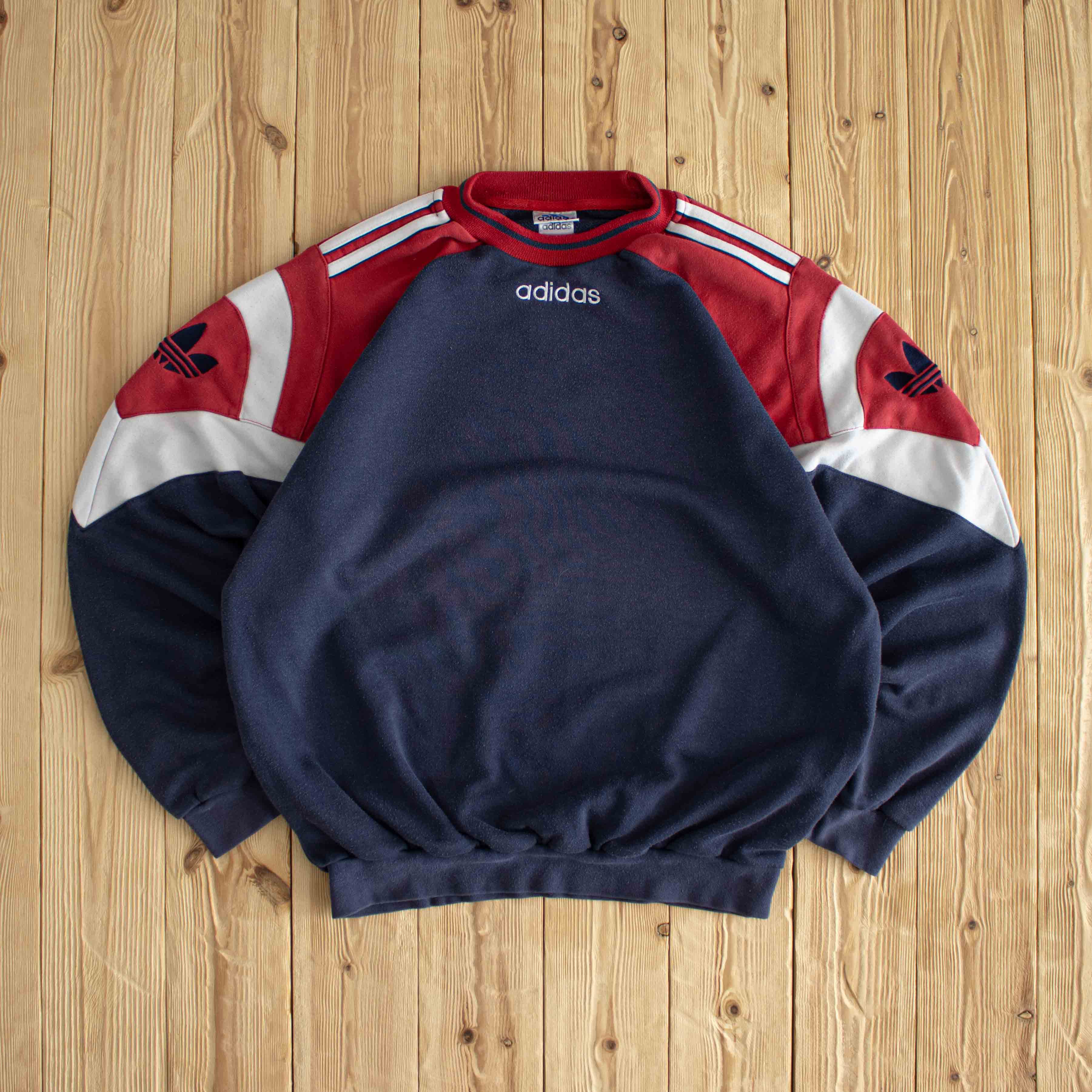 (M/L) Adidas Vintage Embroidered Sweatshirt Blue