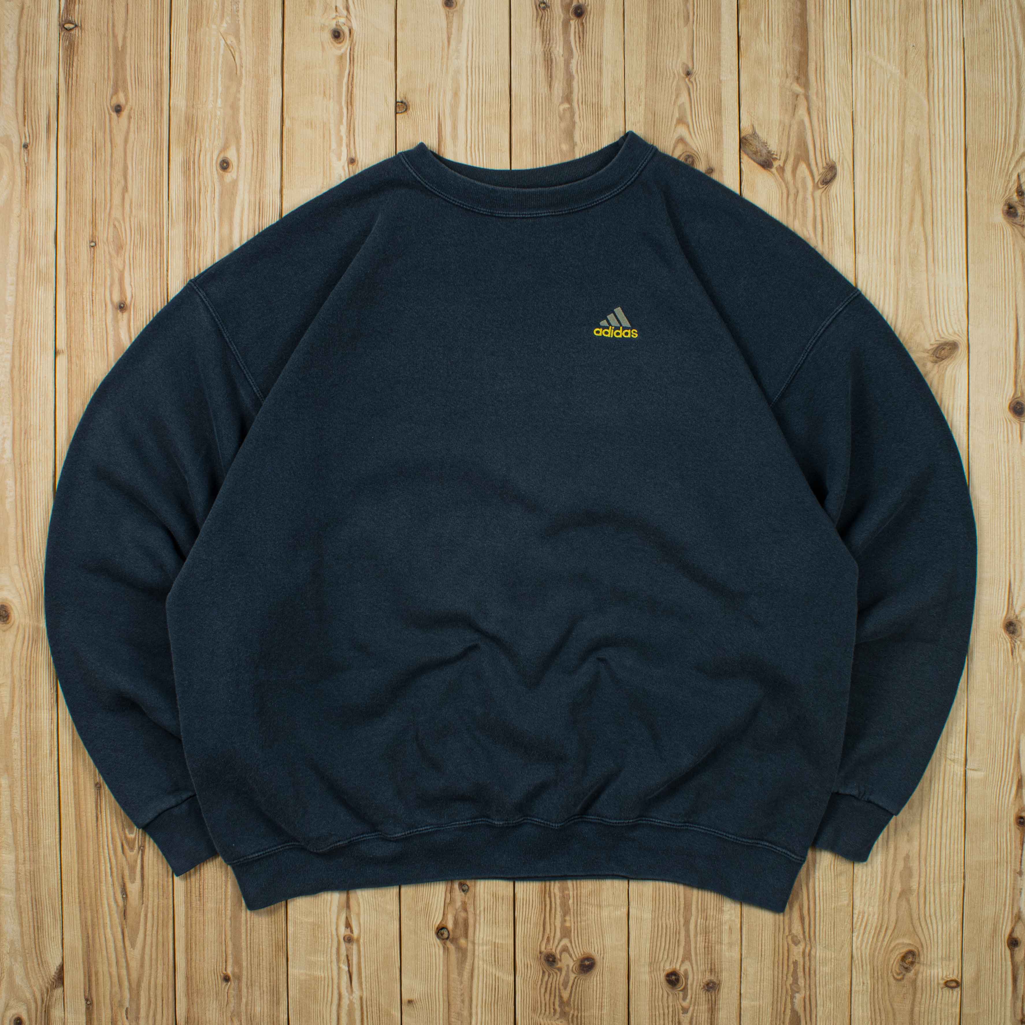 (XL) Vintage Adidas Essential Embroidered Sweatshirt