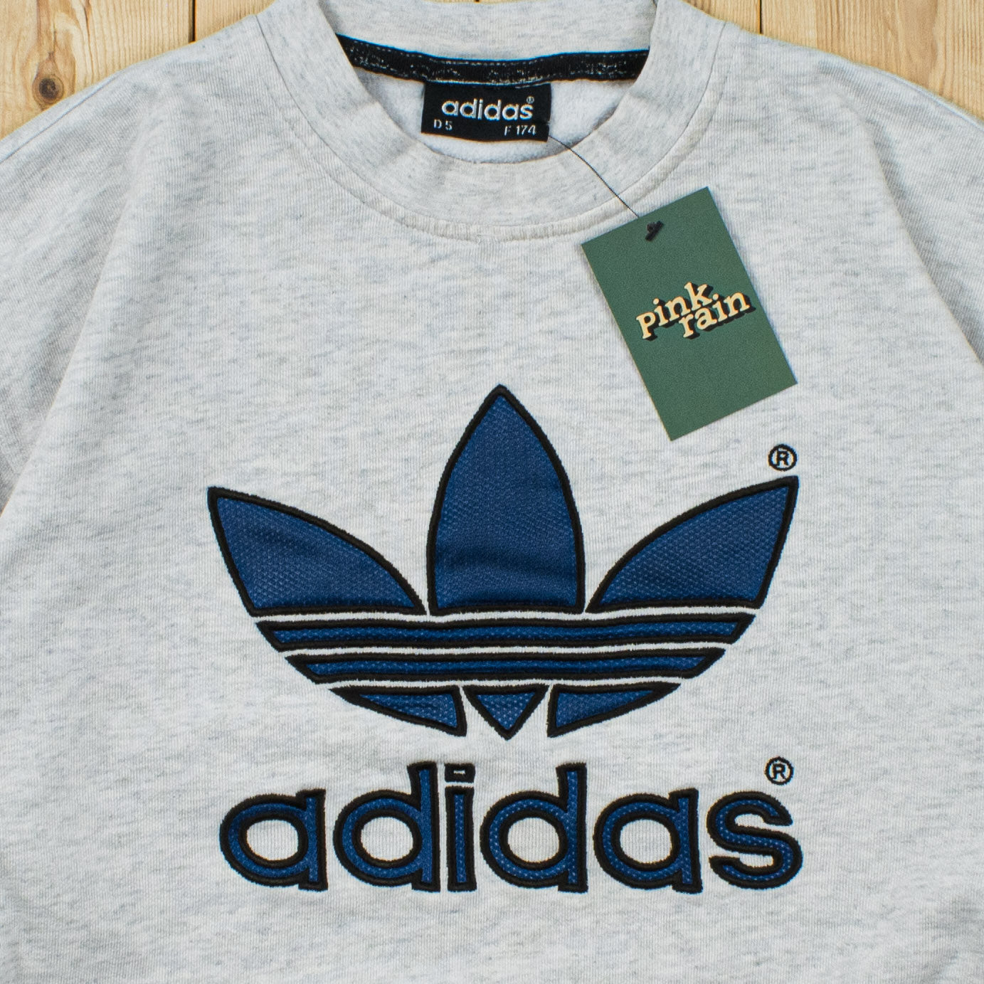(M) Vintage Adidas Spell Out Embroidered Sweatshirt