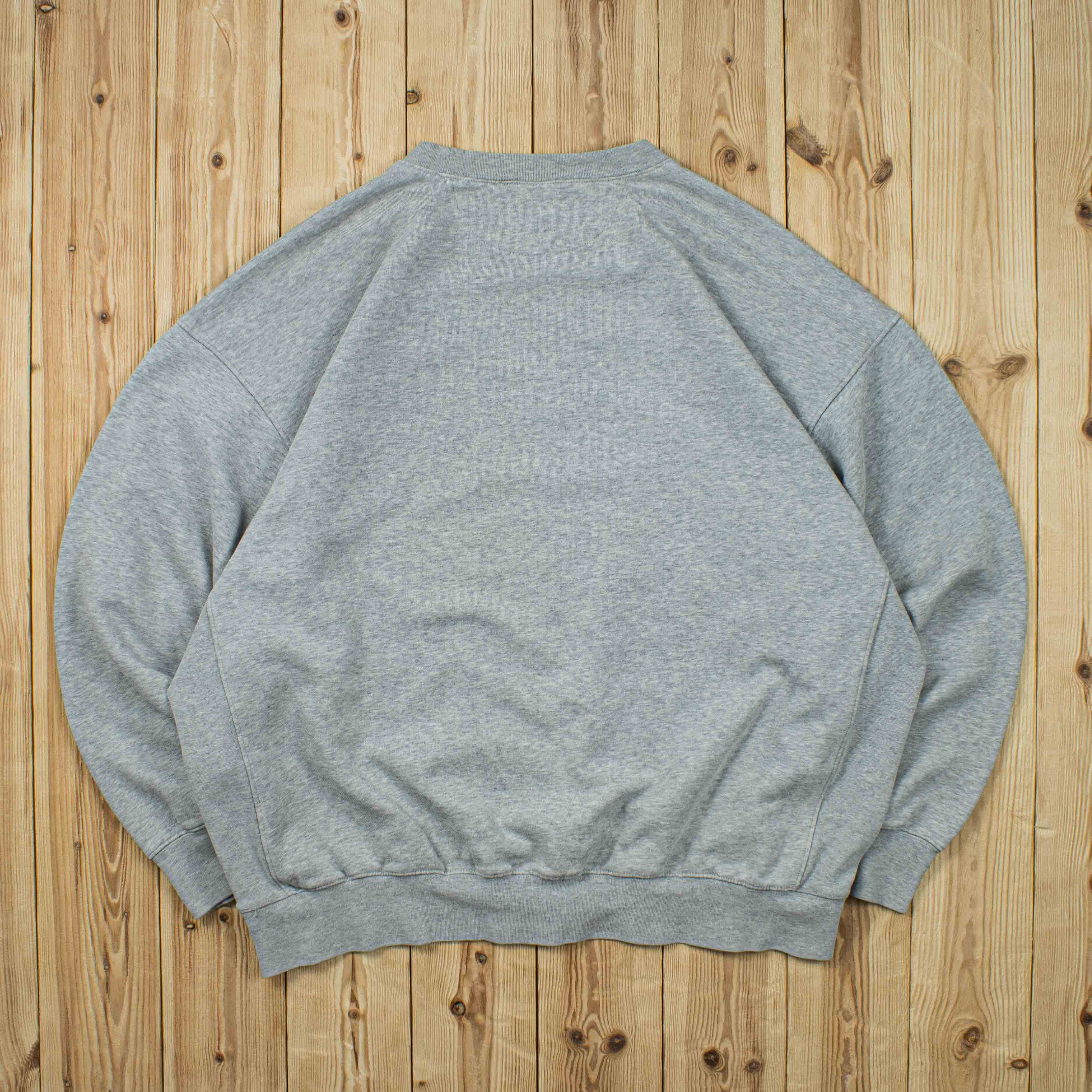 (XL) Vintage Nike Town Chicago Embroidered Sweatshirt