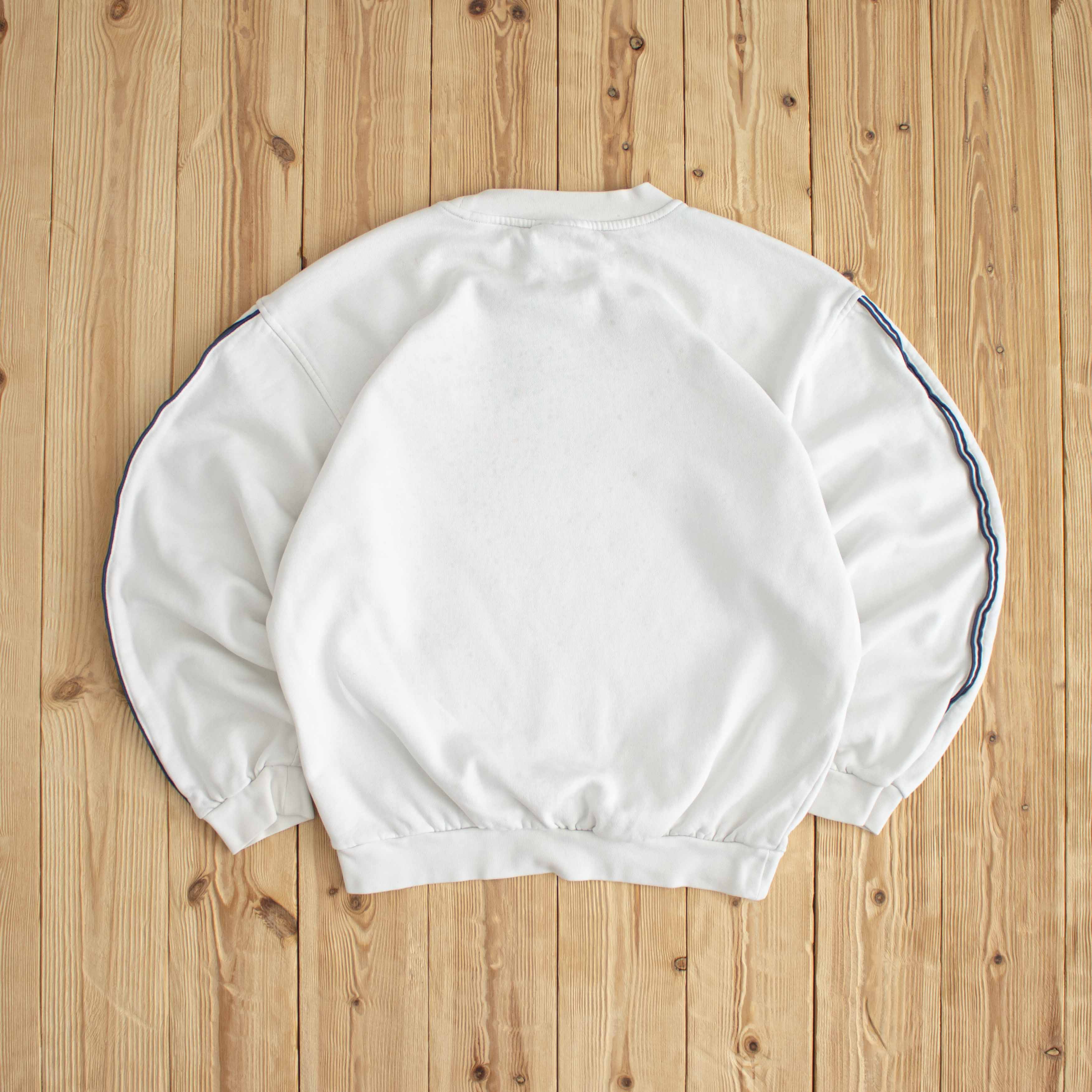 (S) Nike Spell Out Vintage Embroidered Sweatshirt White