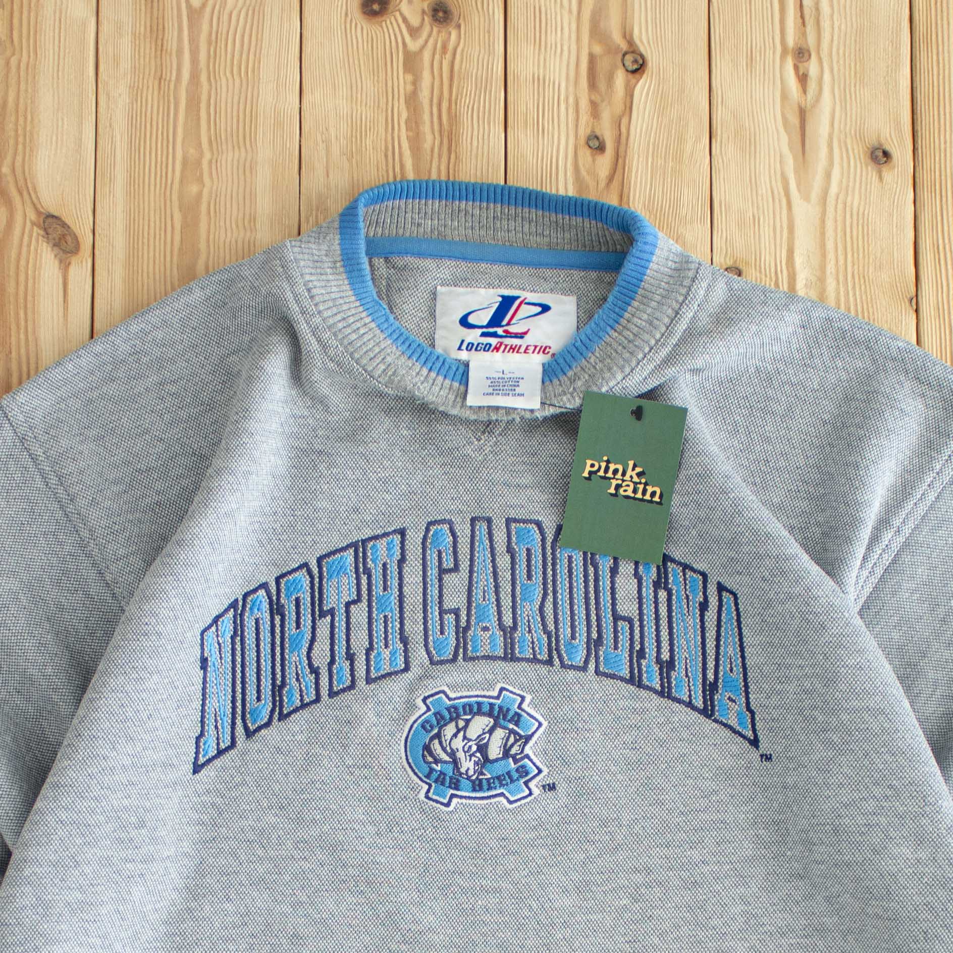 (L) Logo Athletic North Carolina Tar Heels Vintage Embroidered Sweatshirt Gray