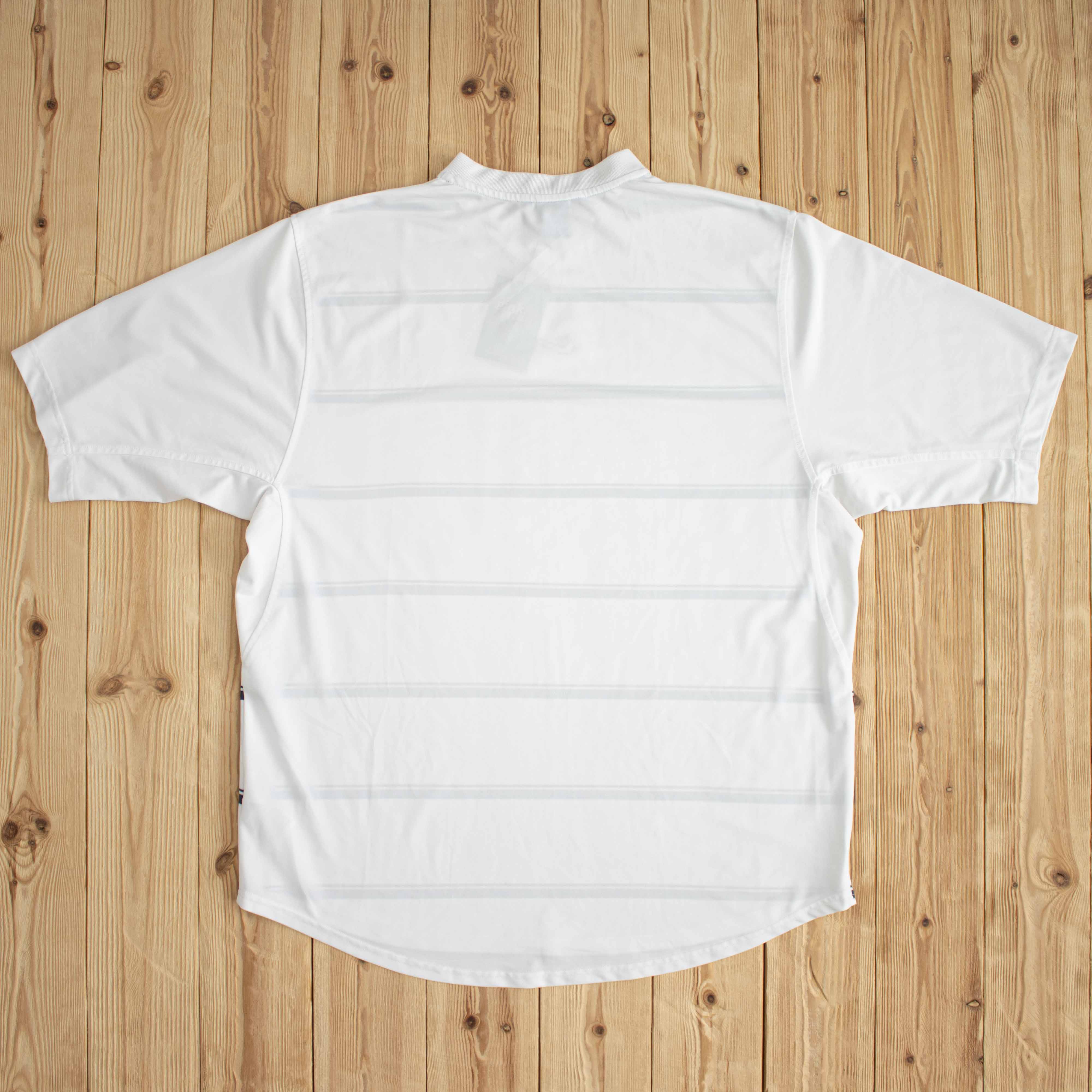 (XL) Nike Center Swoosh Vintage Embroidered T-Shirt White