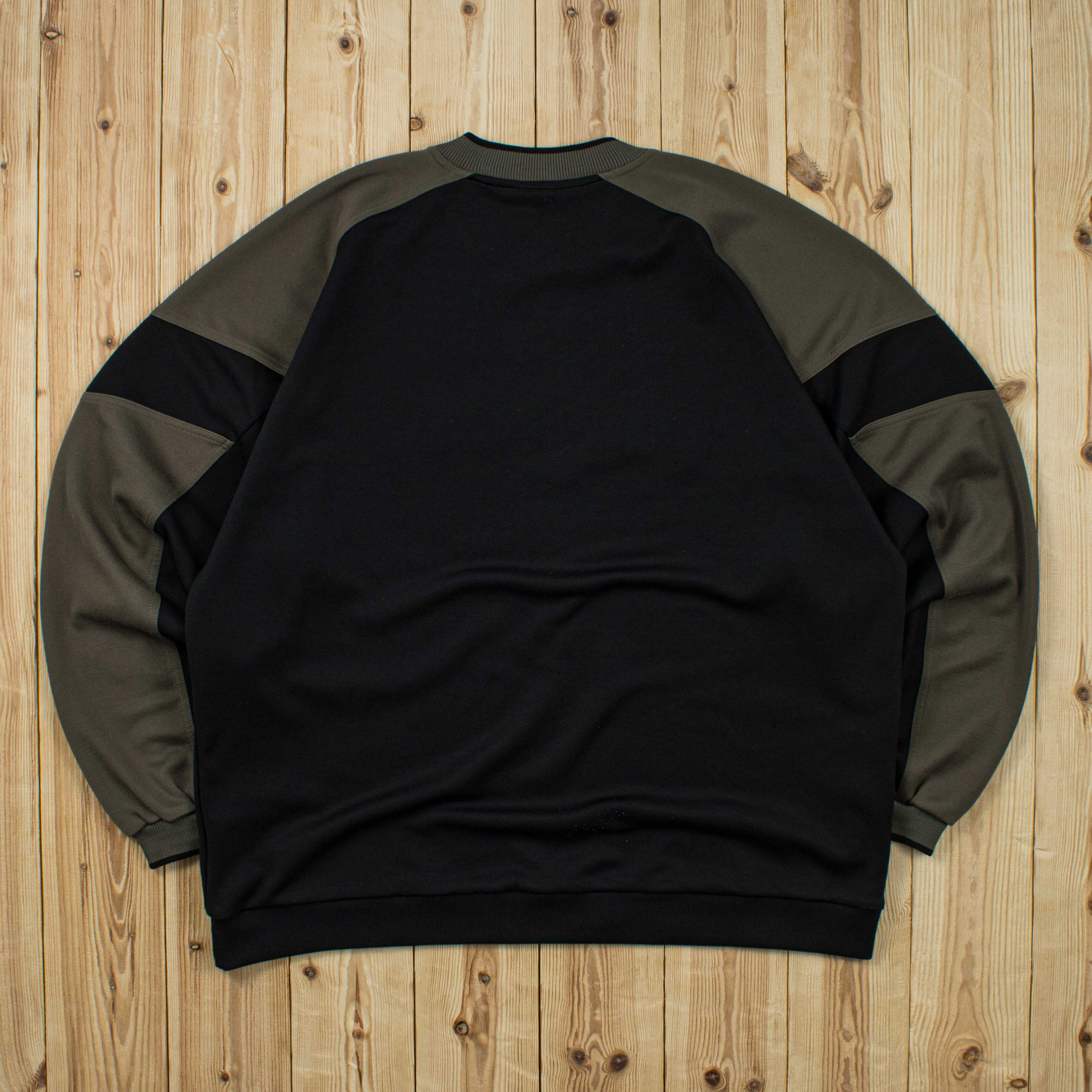 (L) Vintage Nike Spell Out Embroidered Sweatshirt