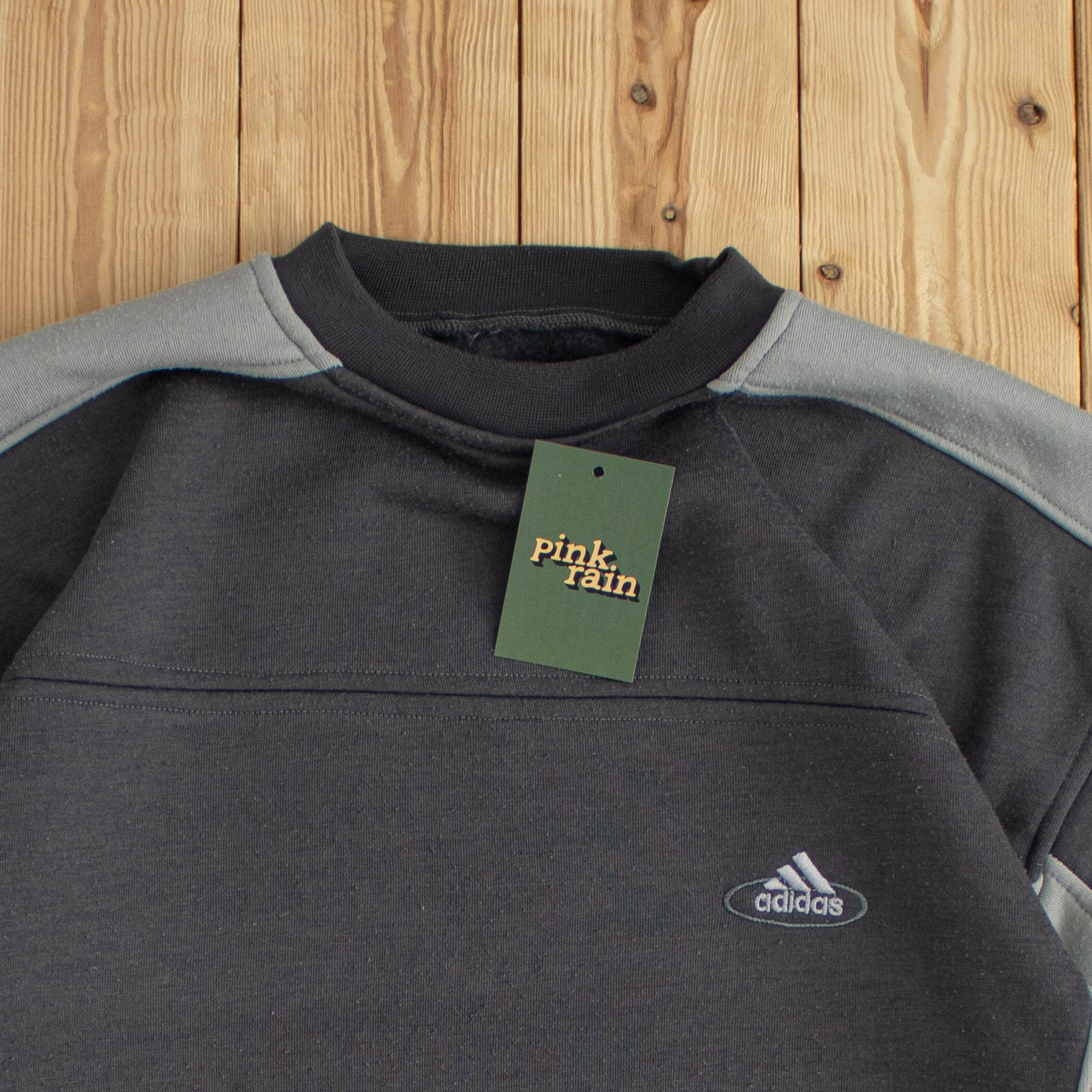 (XL) Adidas Vintage Embroidered Sweatshirt Gray