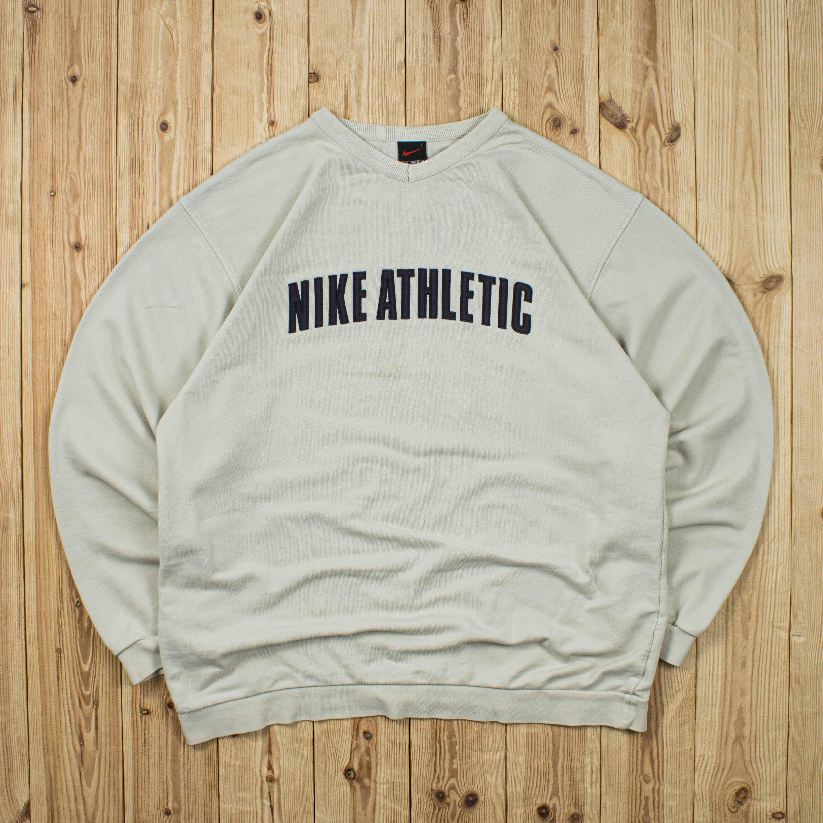 (L) Vintage Nike Athletic Embroidered Sweatshirt