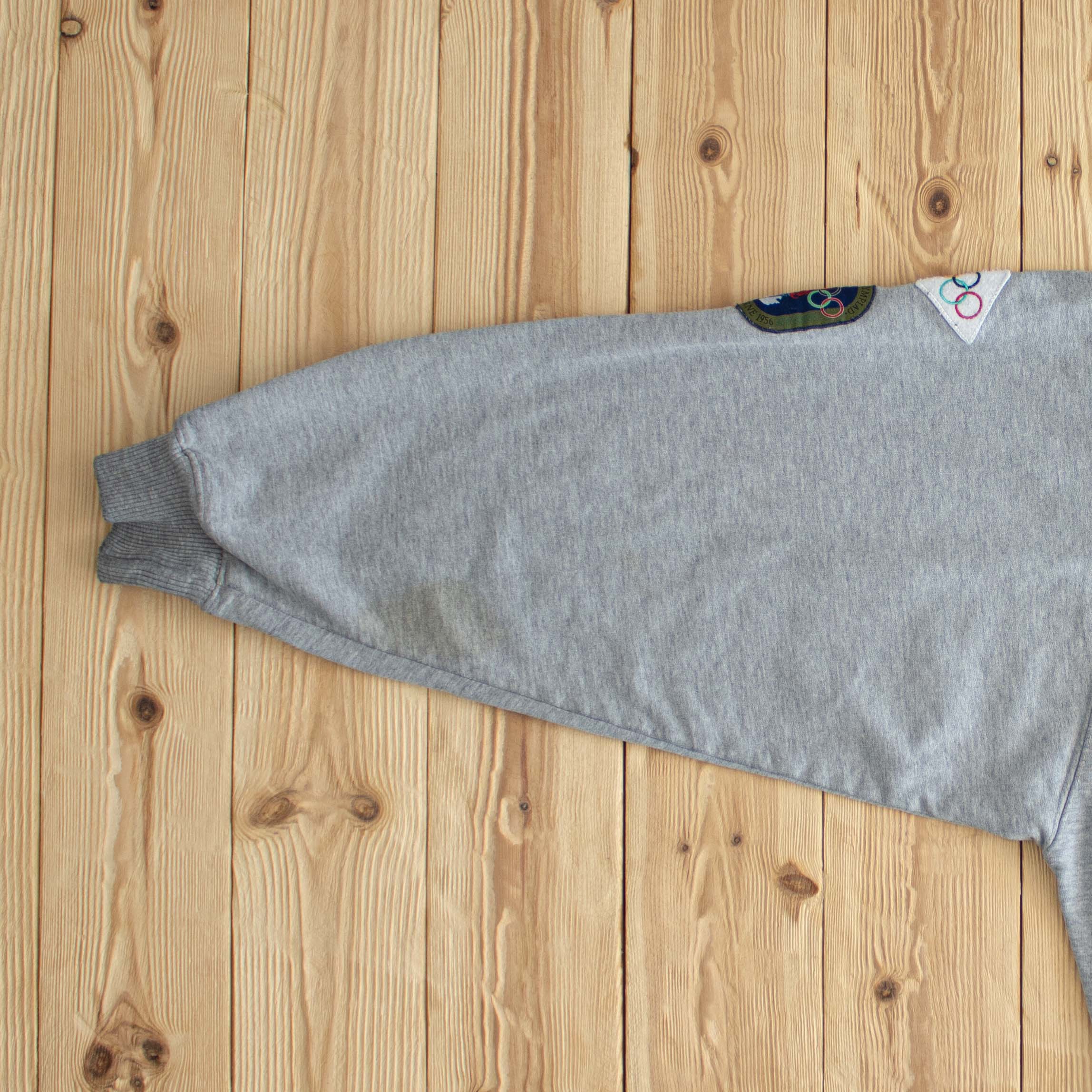 (XL) Adidas 1956 Melbourne Olympics Vintage Embroidered Sweatshirt Gray