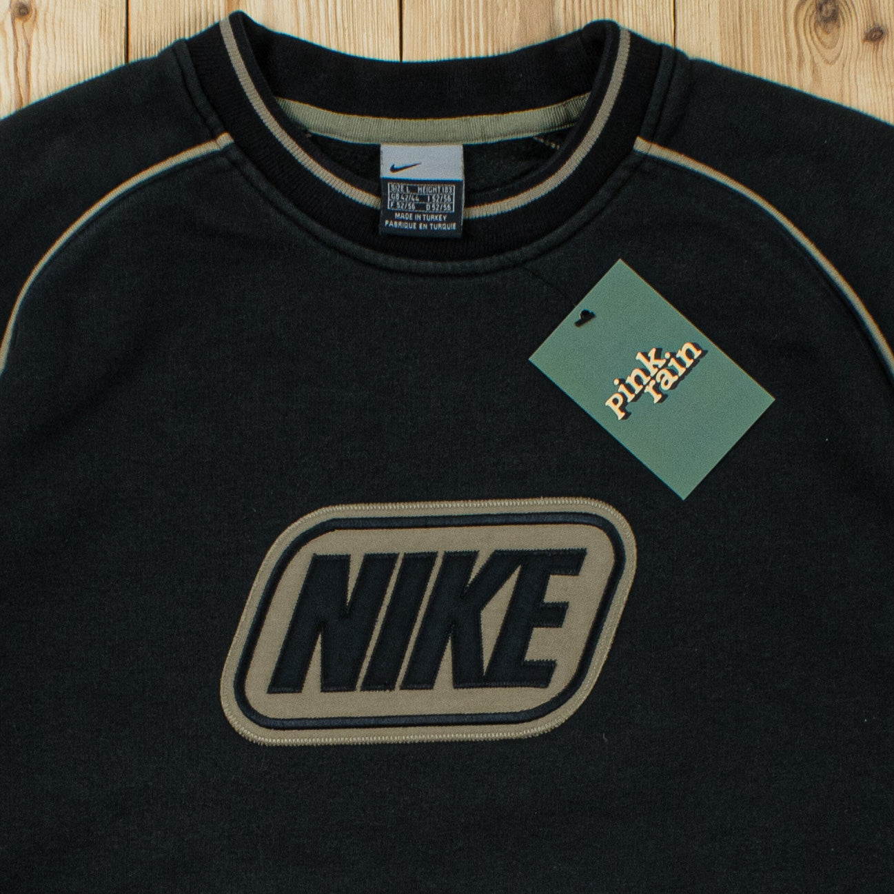 (M) Vintage Nike Spell Out Embroidered Sweatshirt