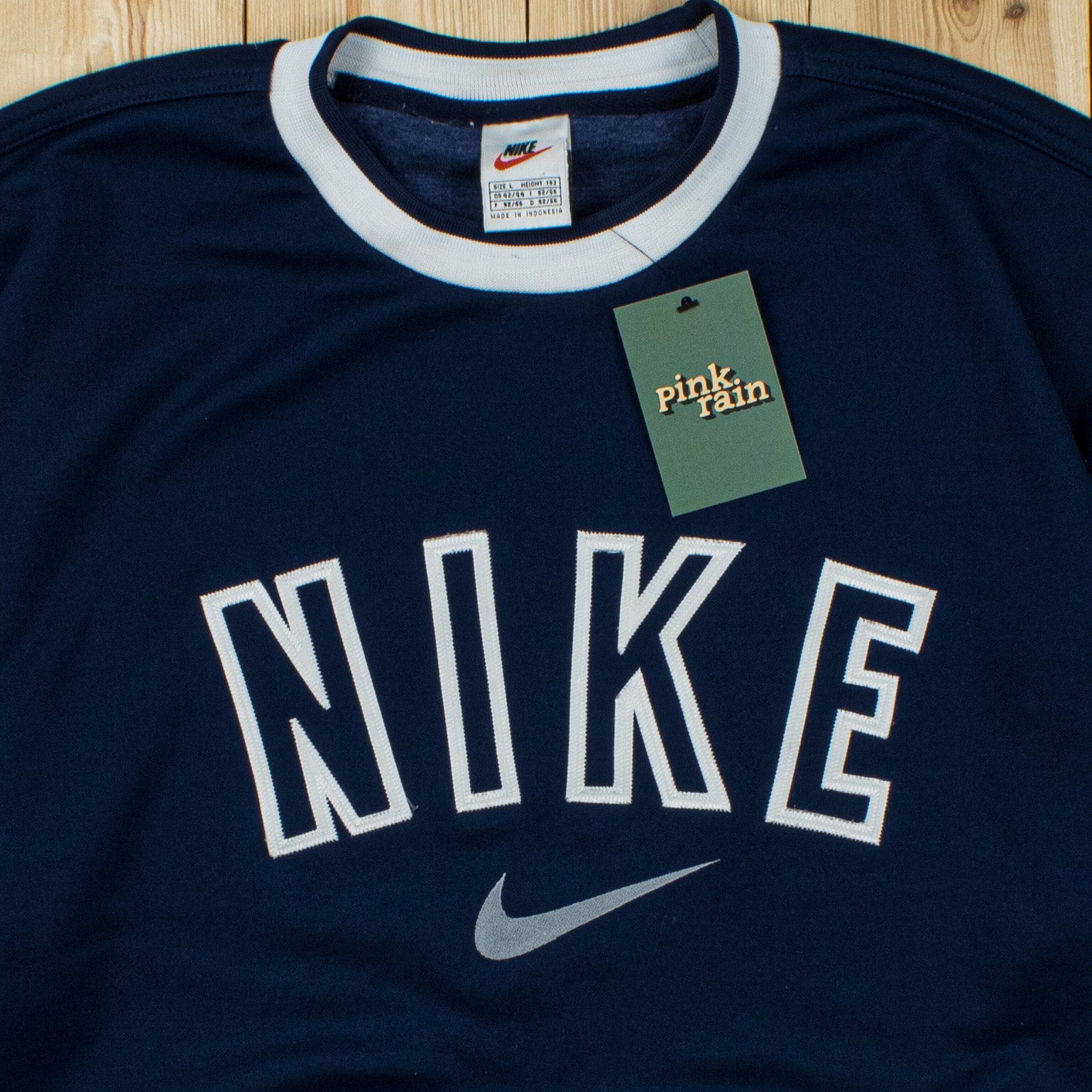 (L) Vintage Nike Spell Out Embroidered Sweatshirt