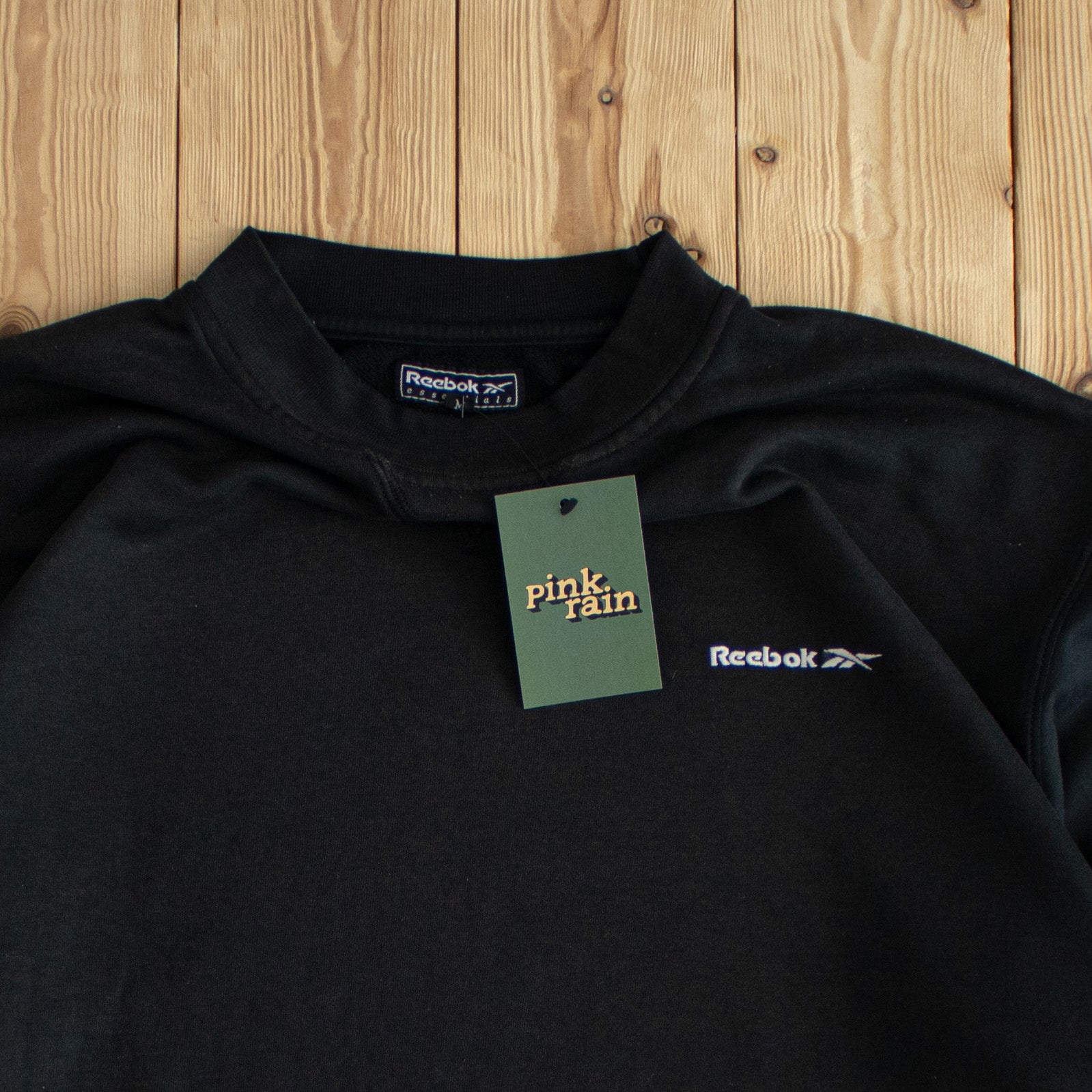 (M/L) Reebok Essentials Vintage Embroidered Sweatshirt Black