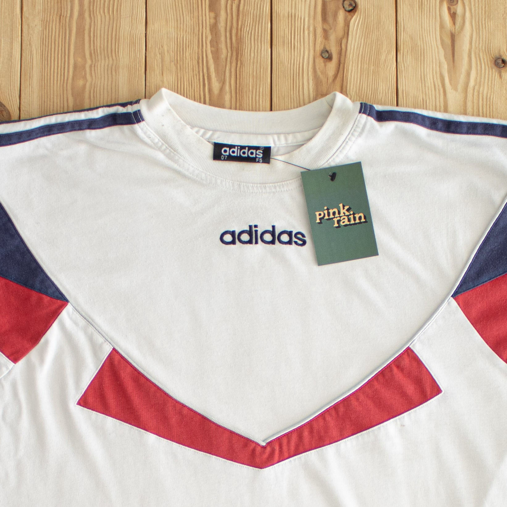 (L) Adidas Vintage Embroidered T-Shirt White