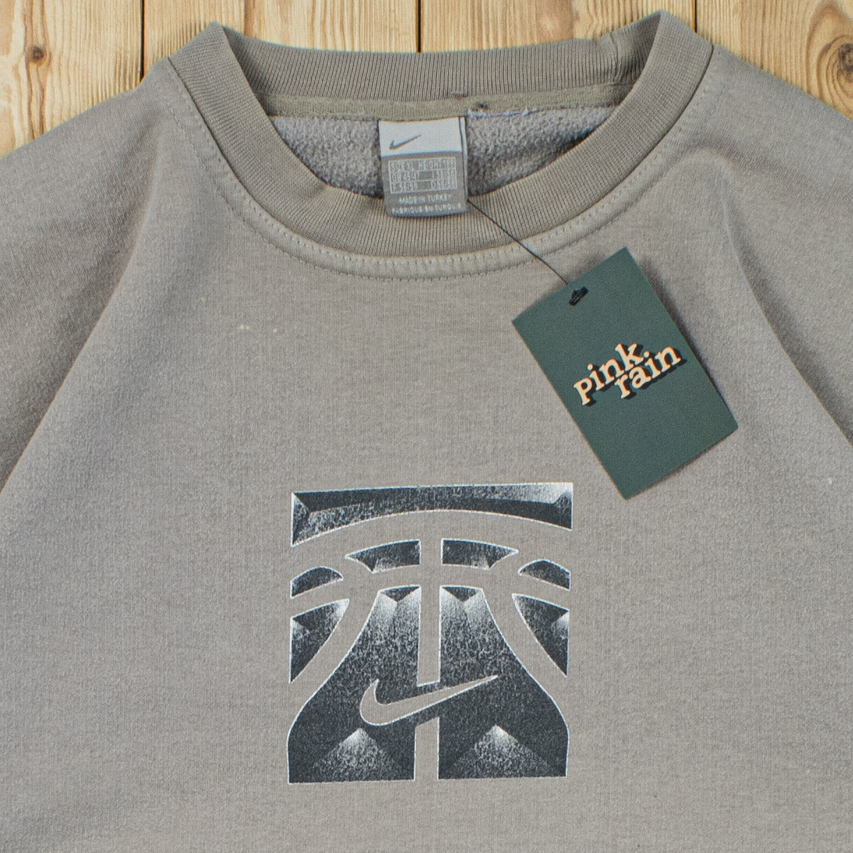 (L) Vintage Nike Basketball Sweatshirt