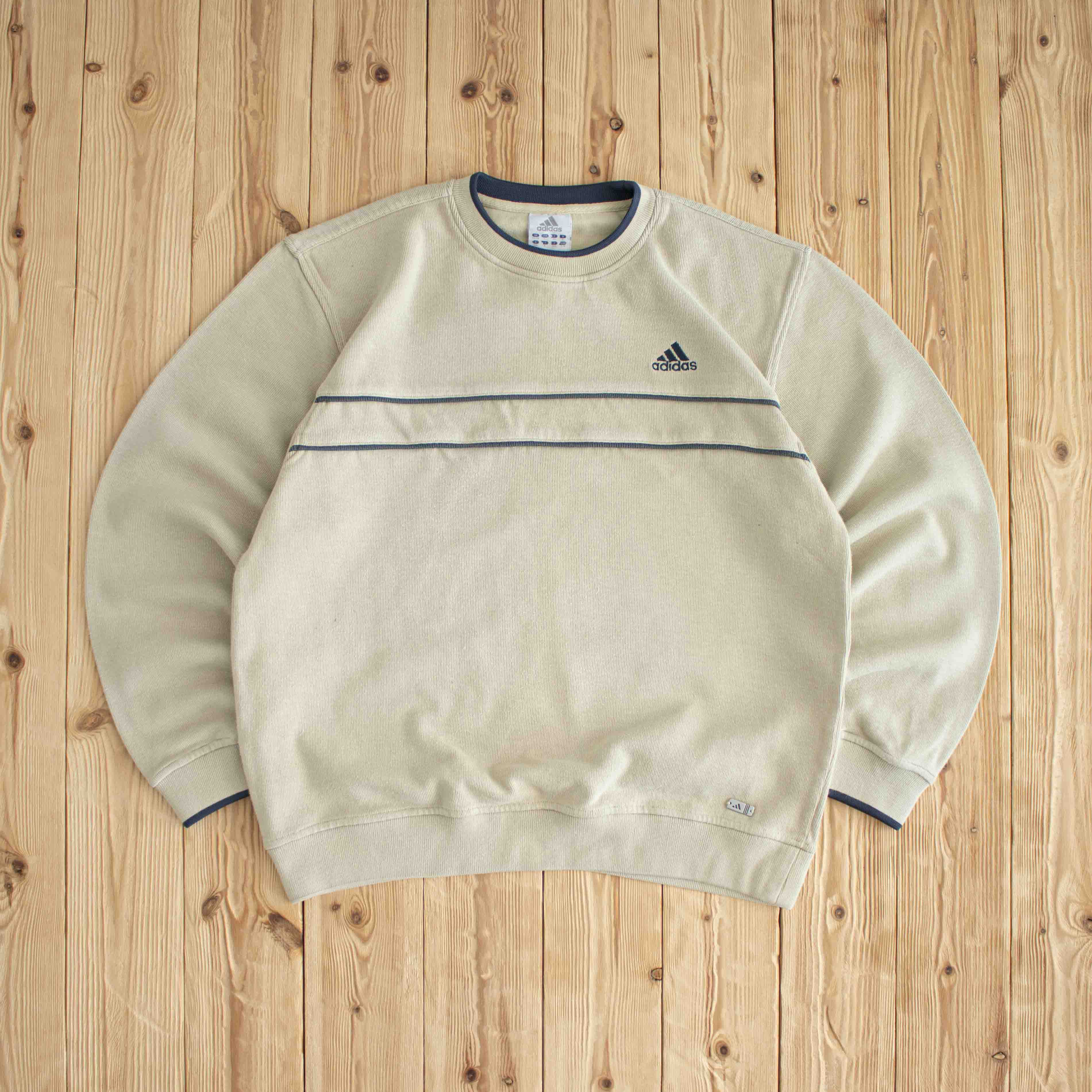 (M/L) Adidas Vintage Essential Embroidered Sweatshirt Beige