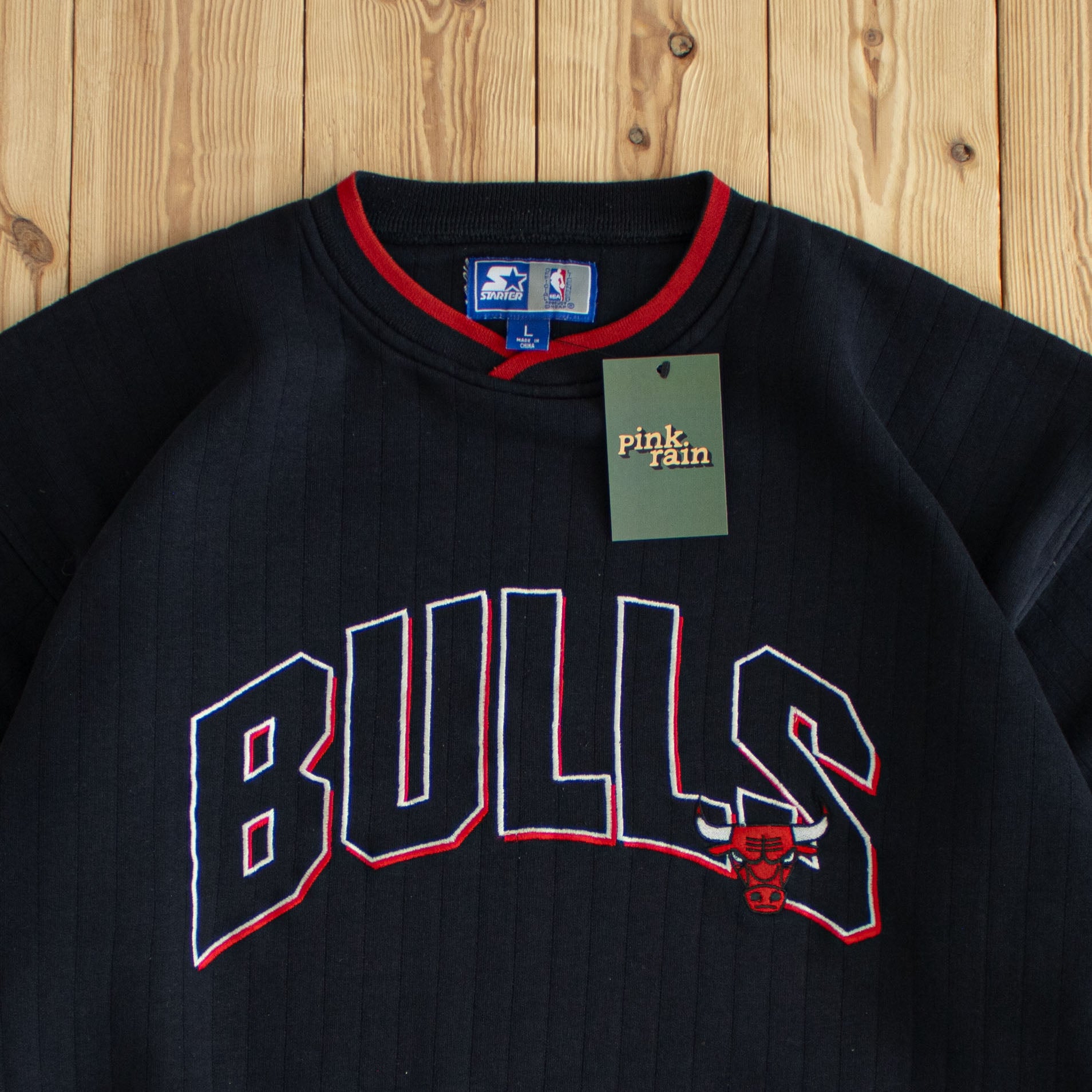 (L/XL) Starter Chicago Bulls Vintage Embroidered Sweatshirt Black