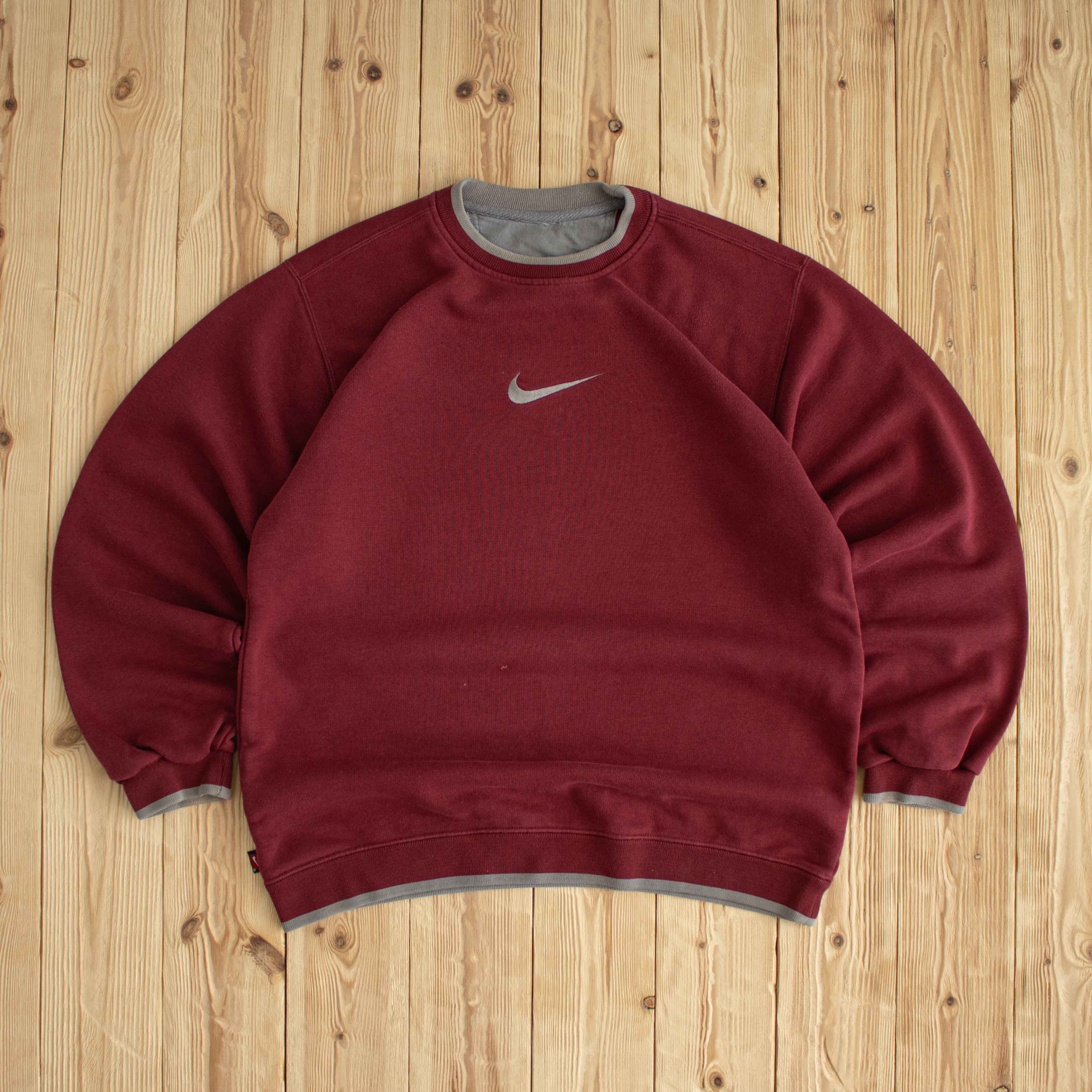 (M/L) Nike Swoosh Vintage Embroidered Sweatshirt Burgundy