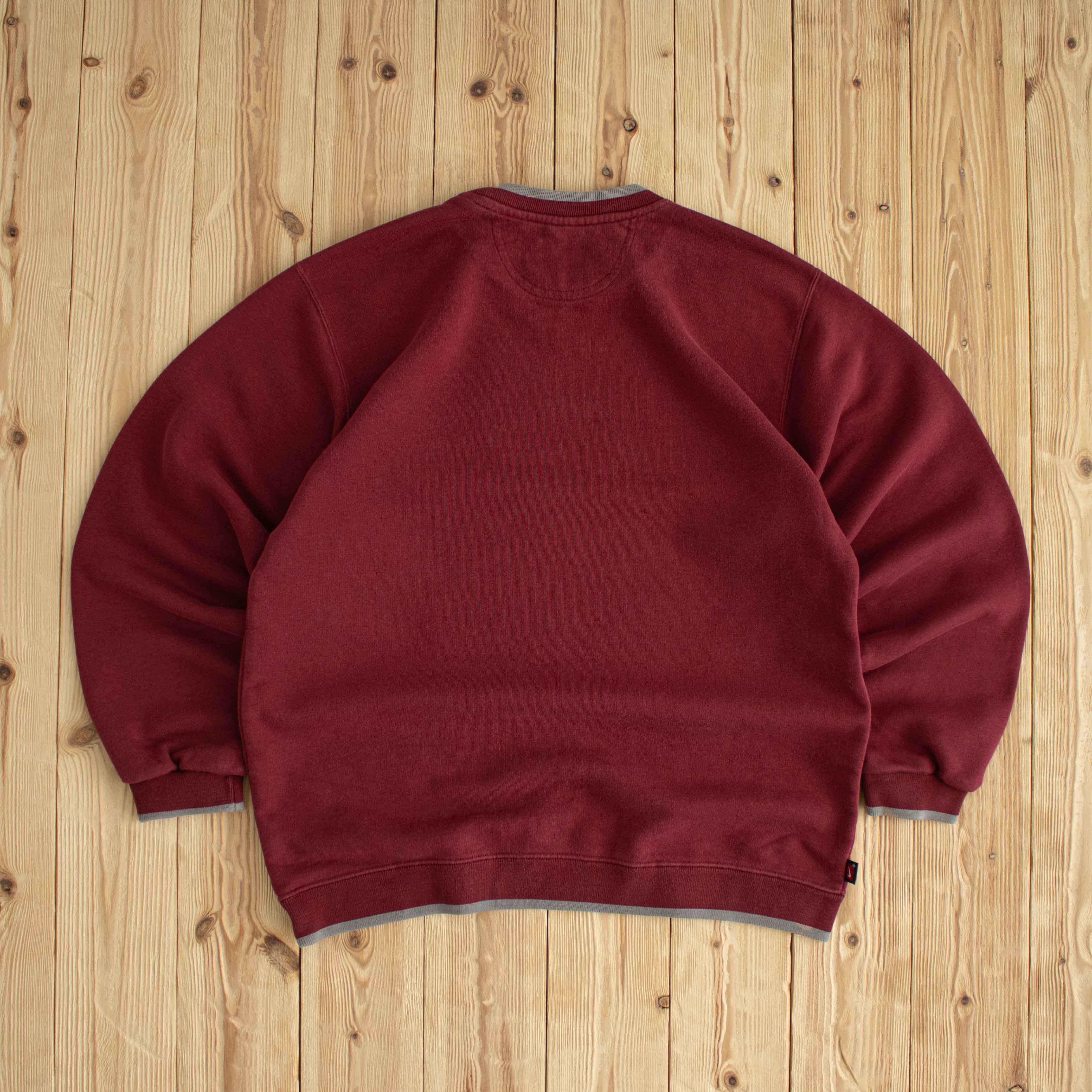 (M/L) Nike Swoosh Vintage Embroidered Sweatshirt Burgundy