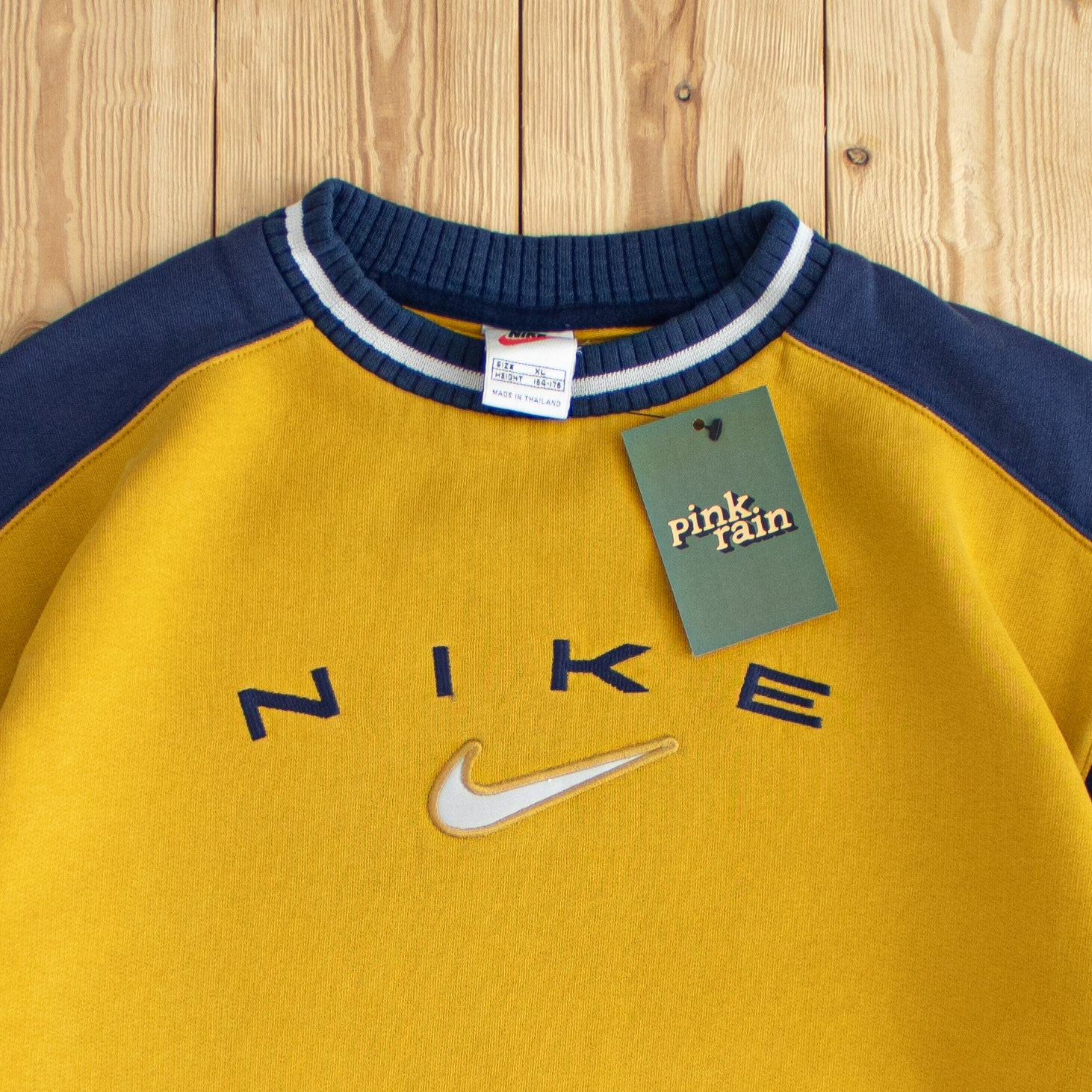 (S) Nike Spell Out Vintage Embroidered Sweatshirt Yellow
