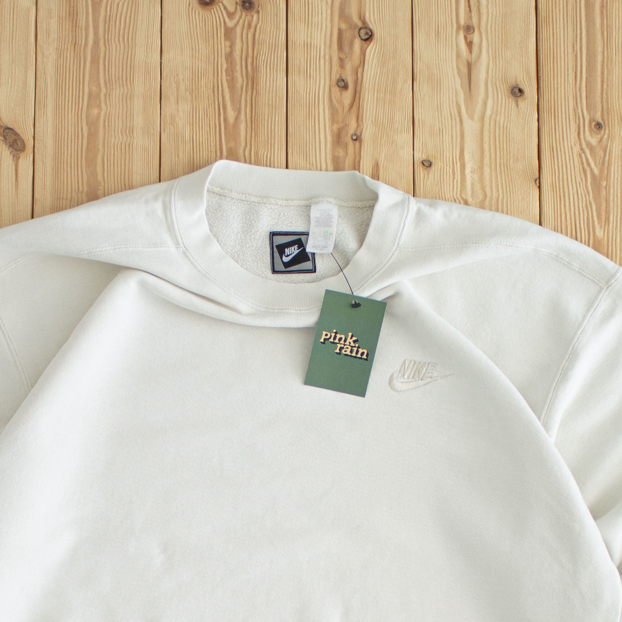 (L) Nike Vintage Essential Embroidered Sweatshirt Beige