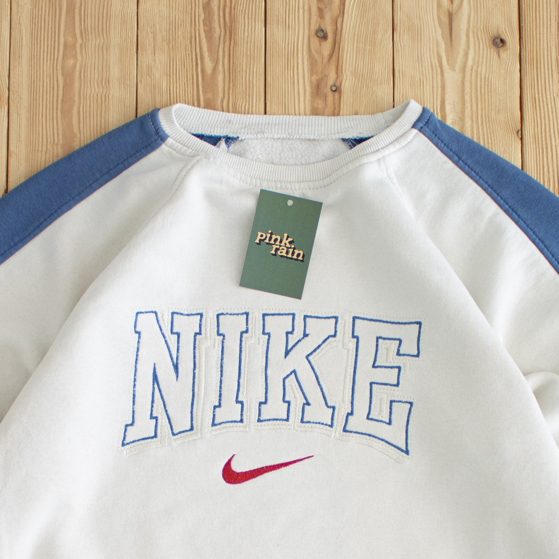 (M) Nike Spell Out Vintage Embroidered Sweatshirt Beige